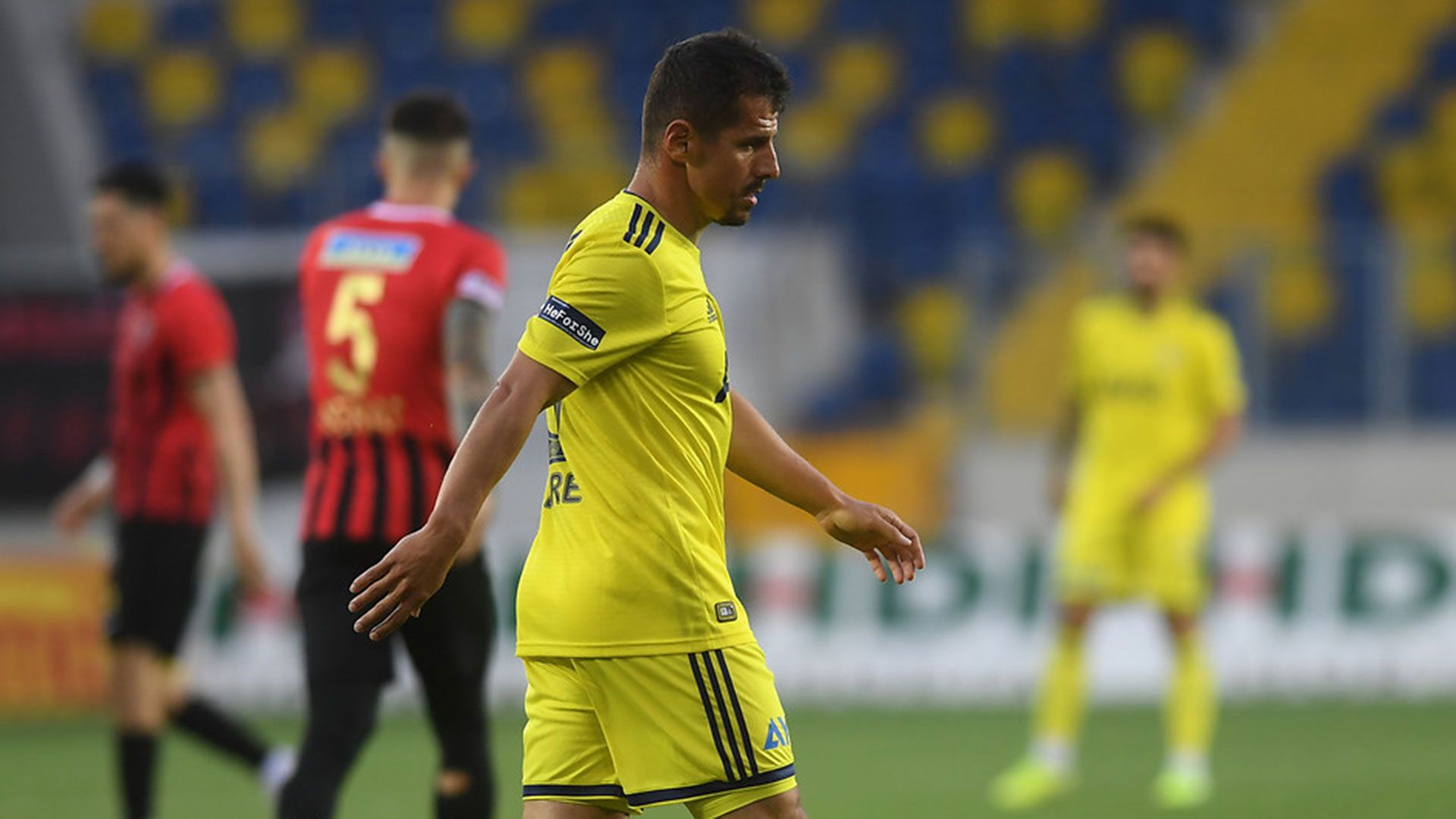 Emre Belözoğlu Fenerbahçe 07082020