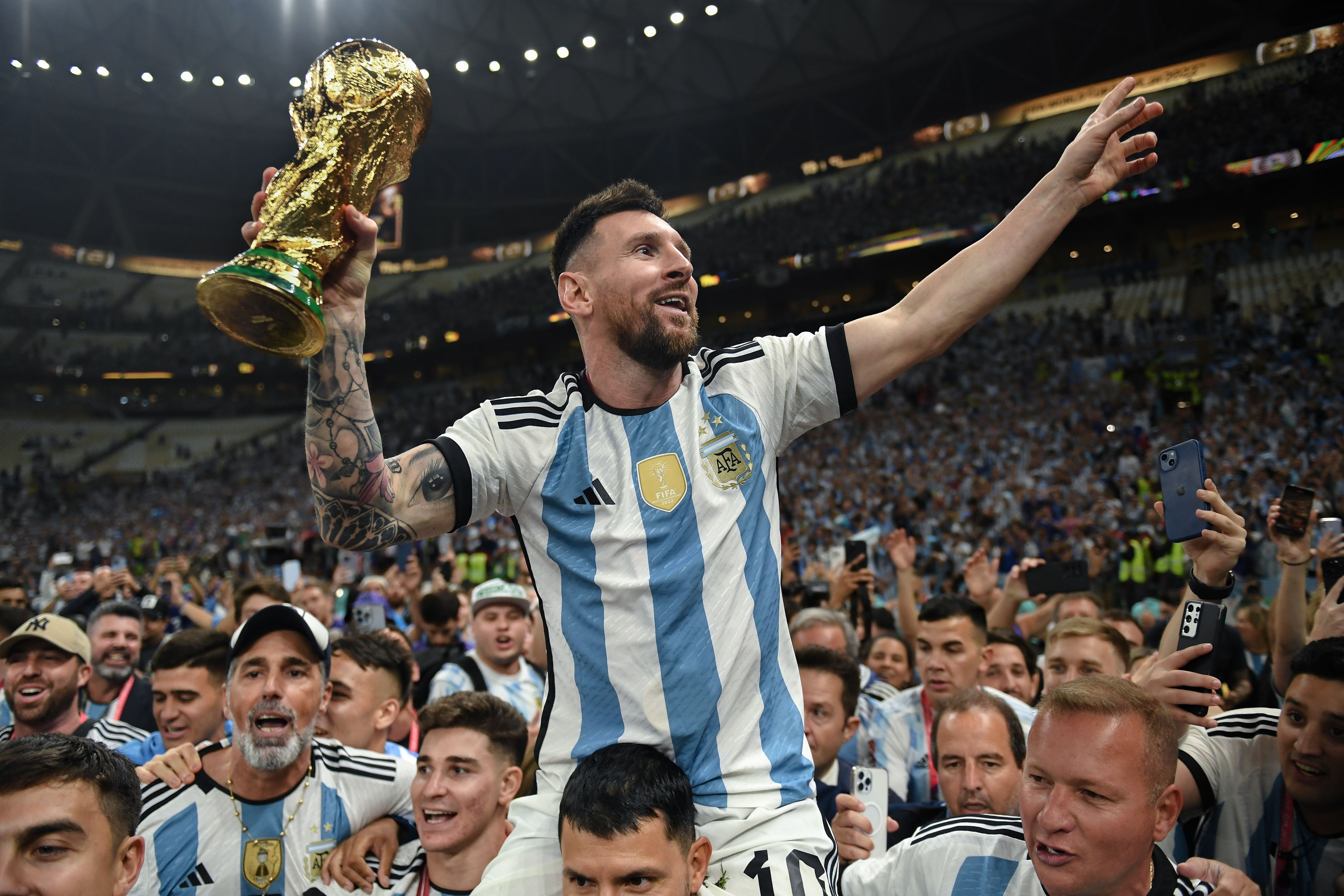 메시 월드컵 우승 Messi World Cup Trophy