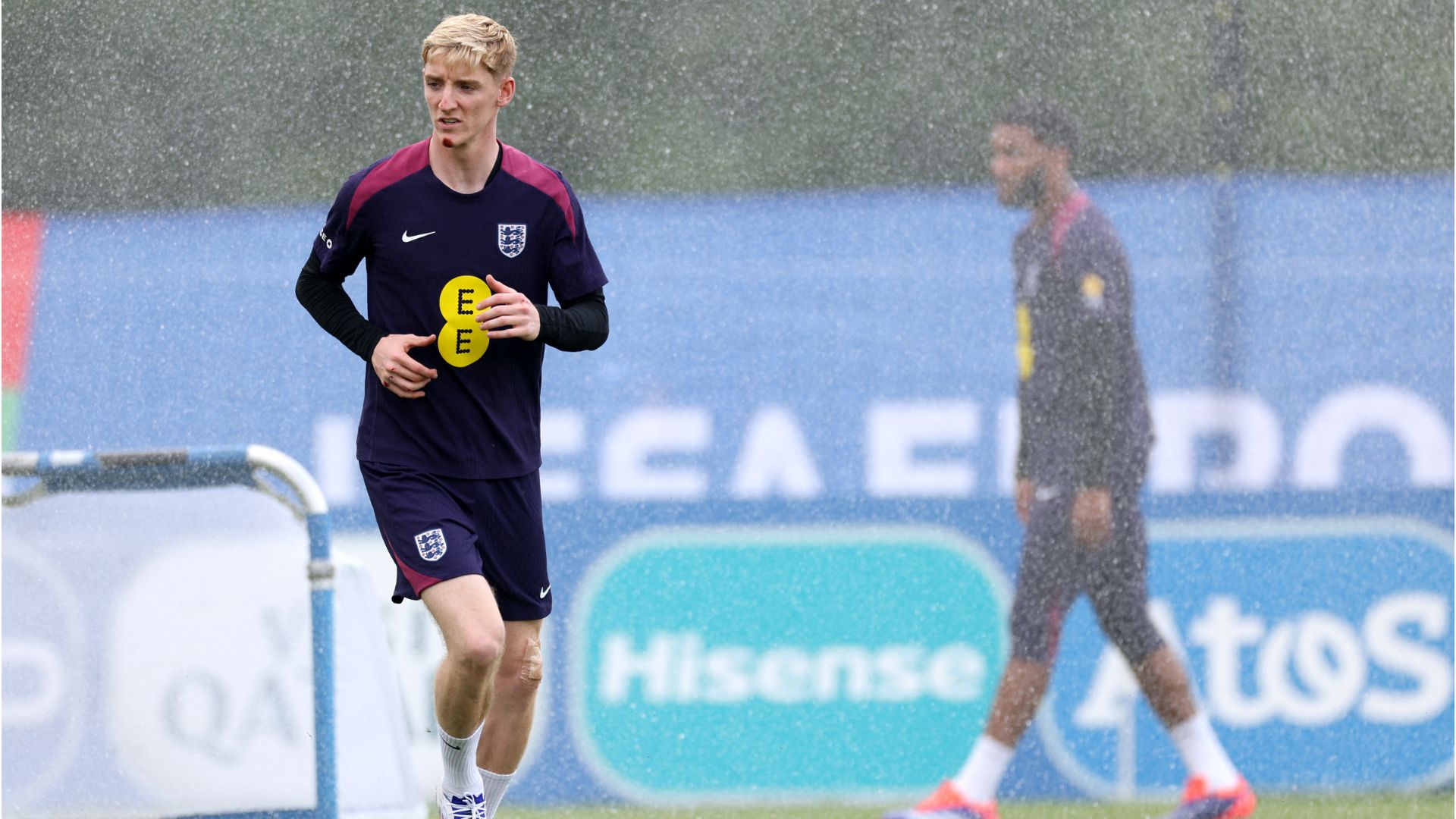 Anthony Gordon cuts England Euro 2024