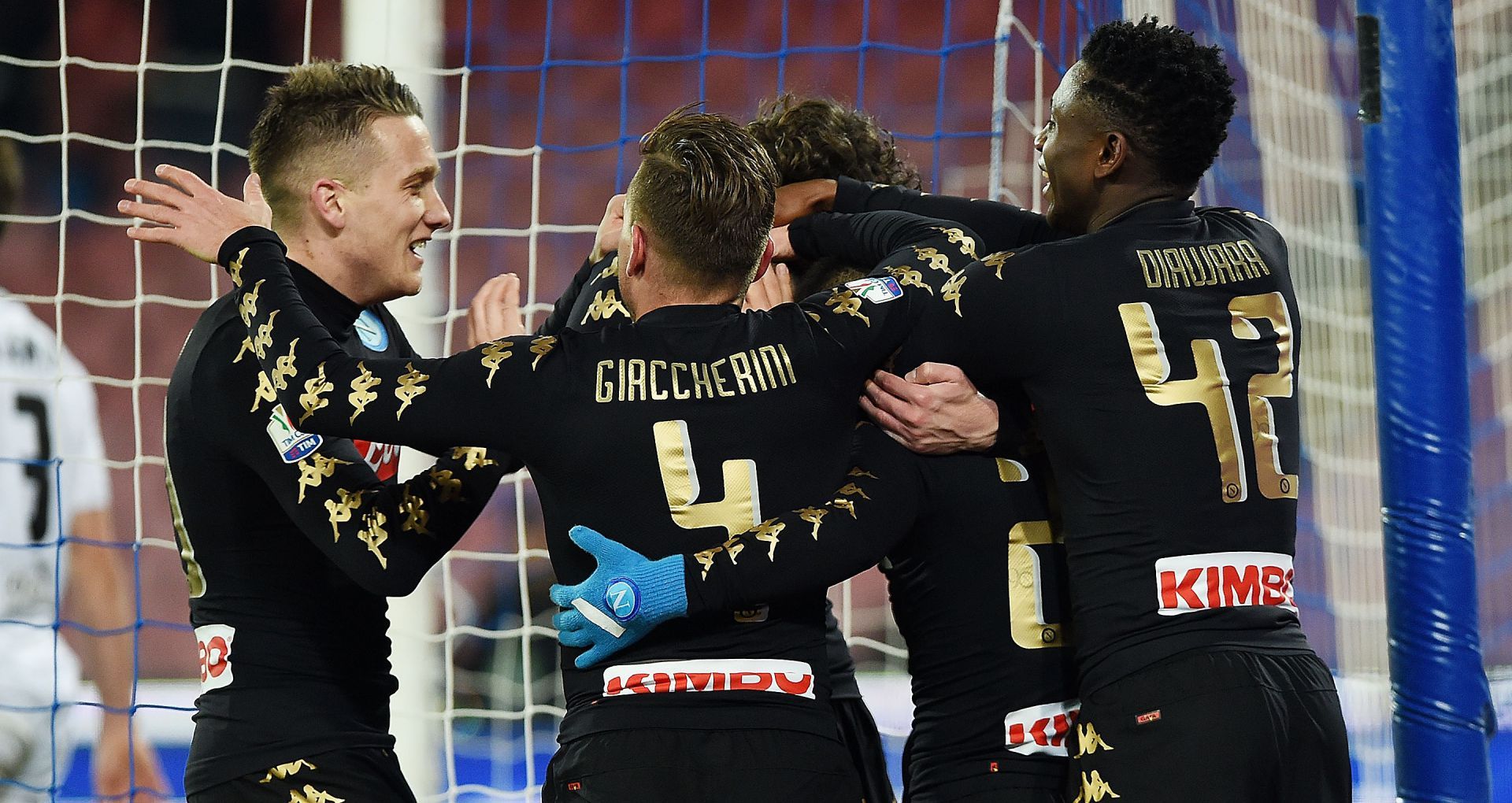 Napoli players celebrating Napoli Spezia Coppa Italia