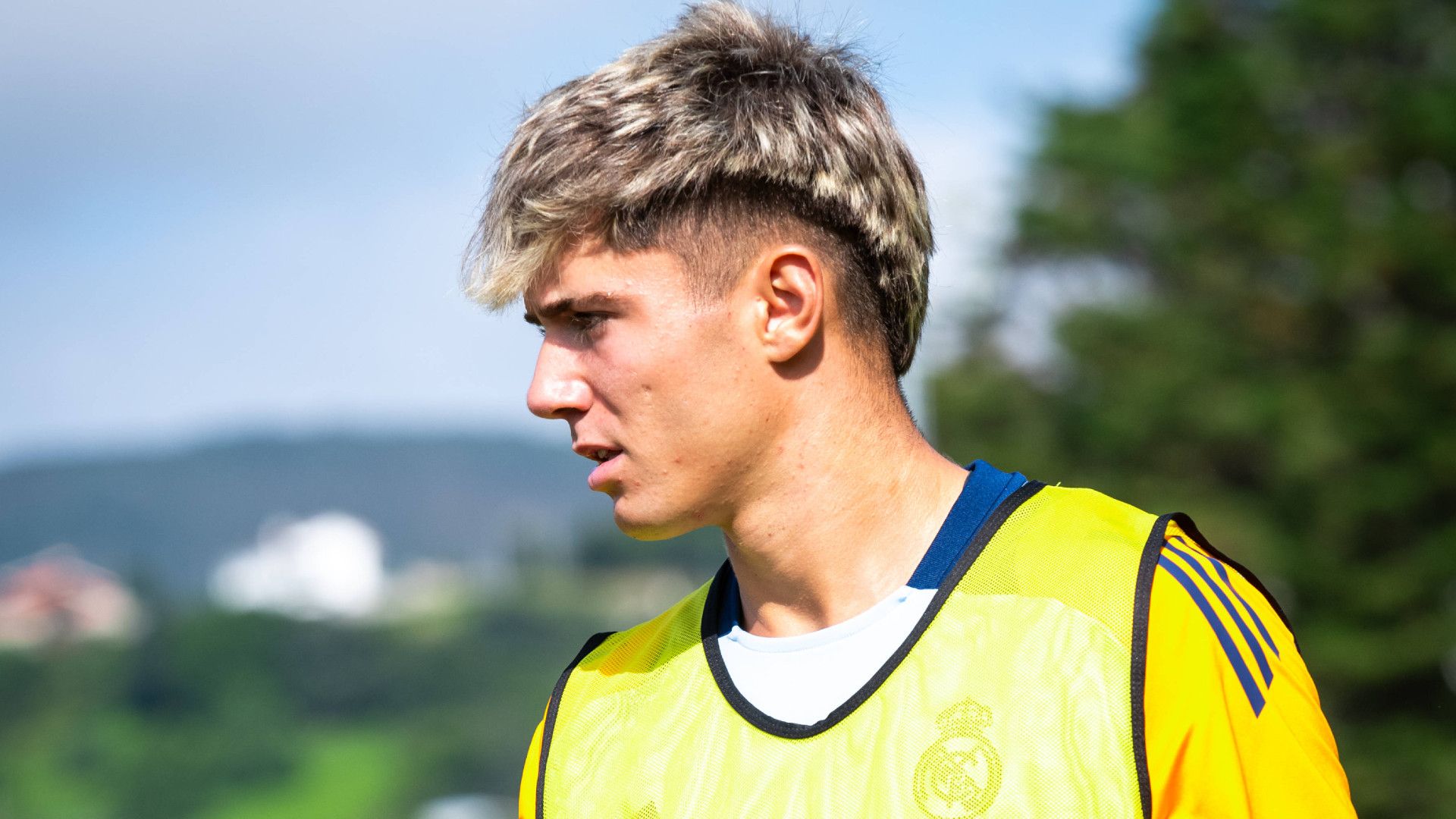 VICTOR VALDEPENAS REAL MADRID 