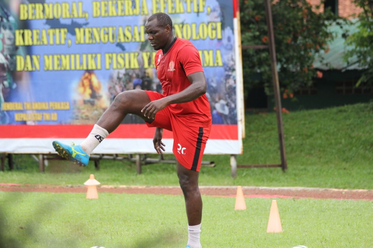 Zoubairou Garba - TIRA Persikabo