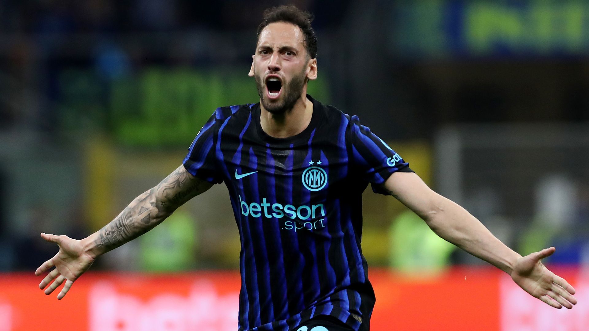 Hakan Calhanoglu Inter Roma