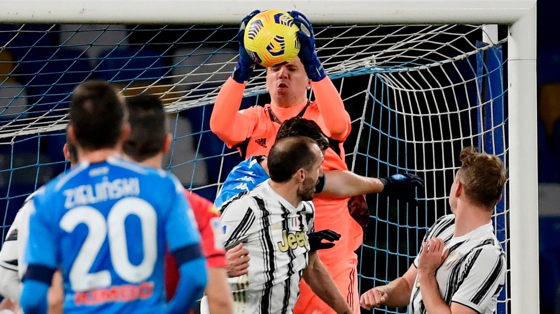 Giorgio Chiellini Amir Rrahmani Napoli Juventus