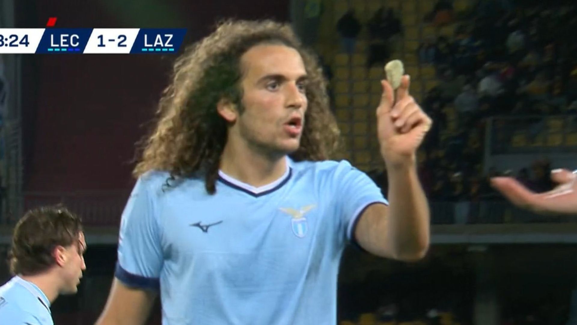 Guendouzi Lecce Lazio sasso