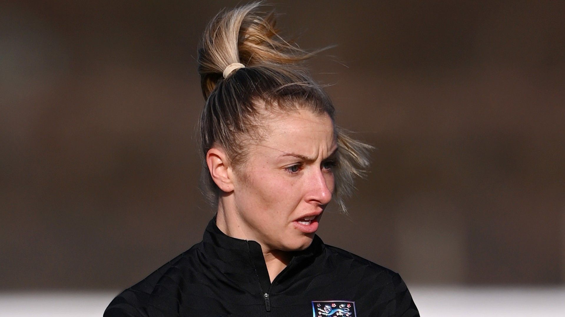 Leah Williamson England 2021-22