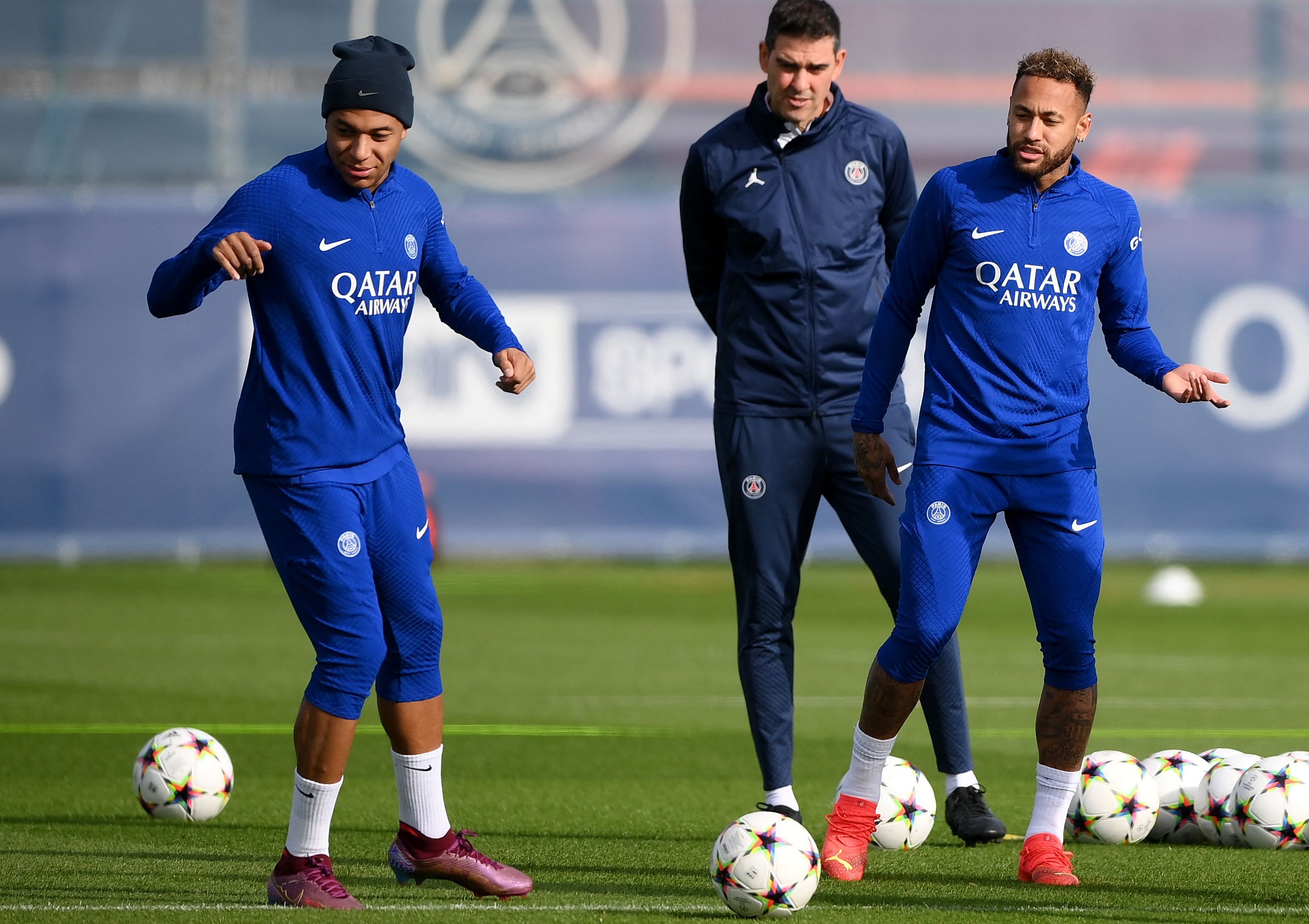 Kylian Mbappé (à gauche) et Neymar devraient être en mesure de démarrer contre Strasbourg, mercredi soir au Parc des Princes.
