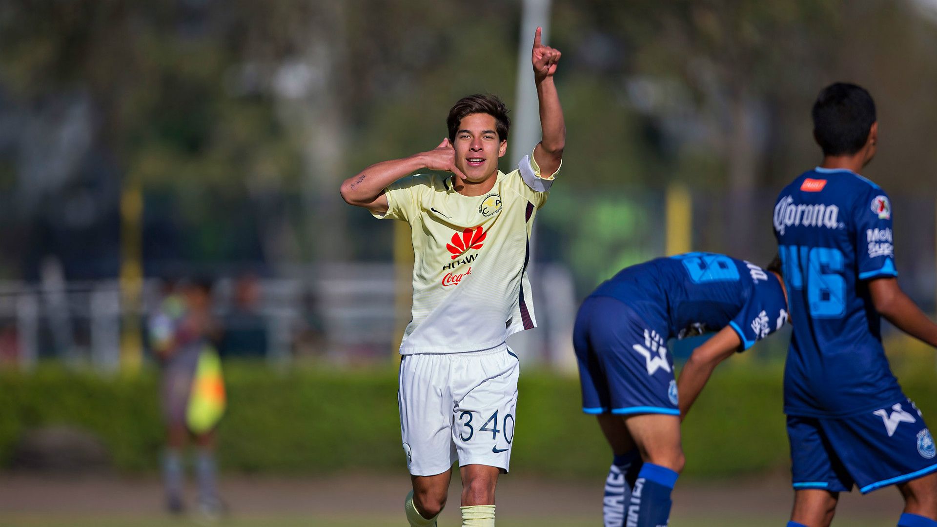 Diego Lainez 1