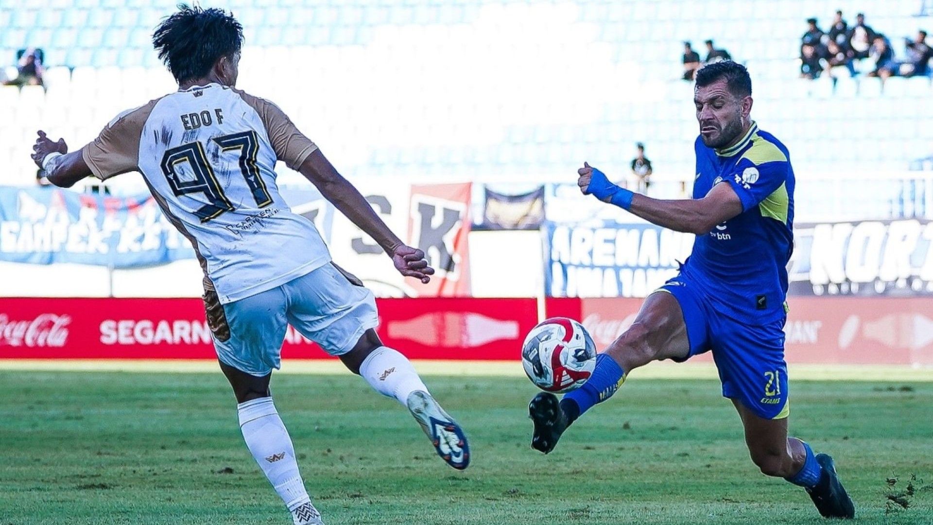 Arema FC vs Dewa United Super League 13092025