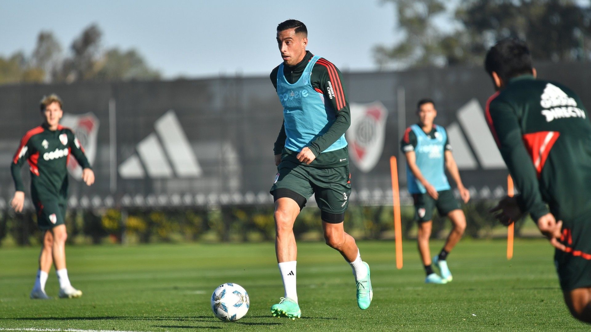 Ramiro Funes Mori River Entrenamiento 1608202