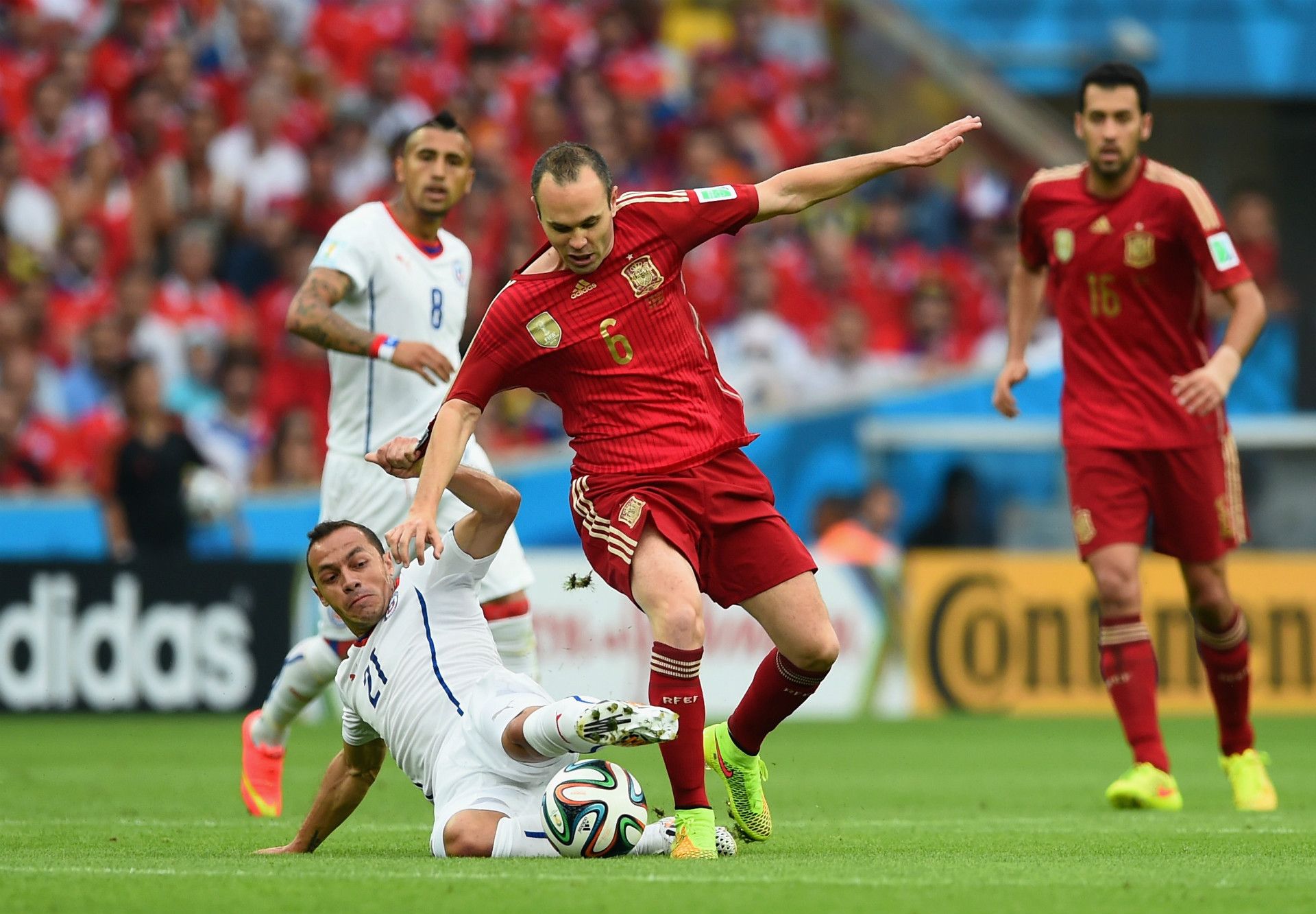 Andres Iniesta Marcelo Diaz Spain Chile 2014 World Cup Group B 06182014