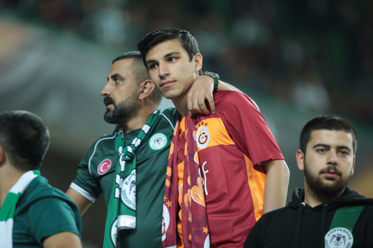 Galatasaray fan Hakan Karaoğlu at Konyaspor Salzburg