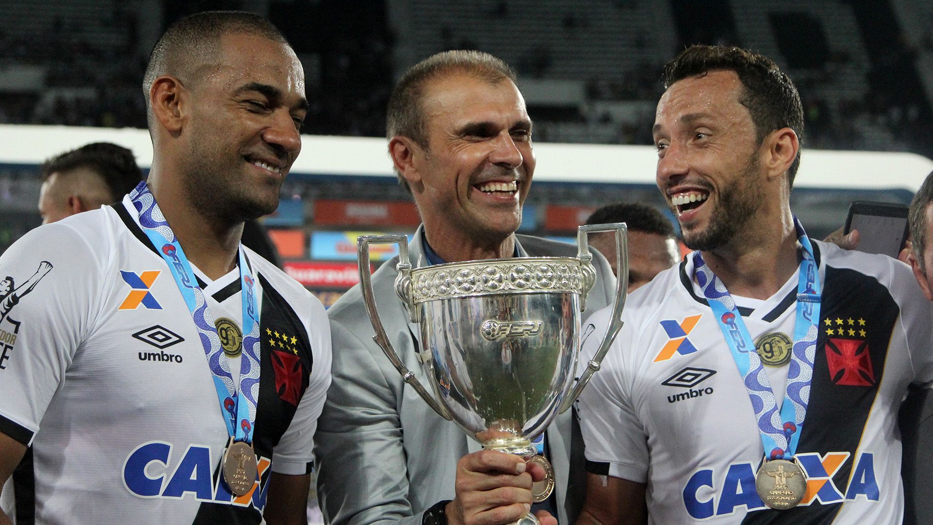 Milton Mendes Rodrigo Nene Vasco campeao Taca Rio Carioca 16042017