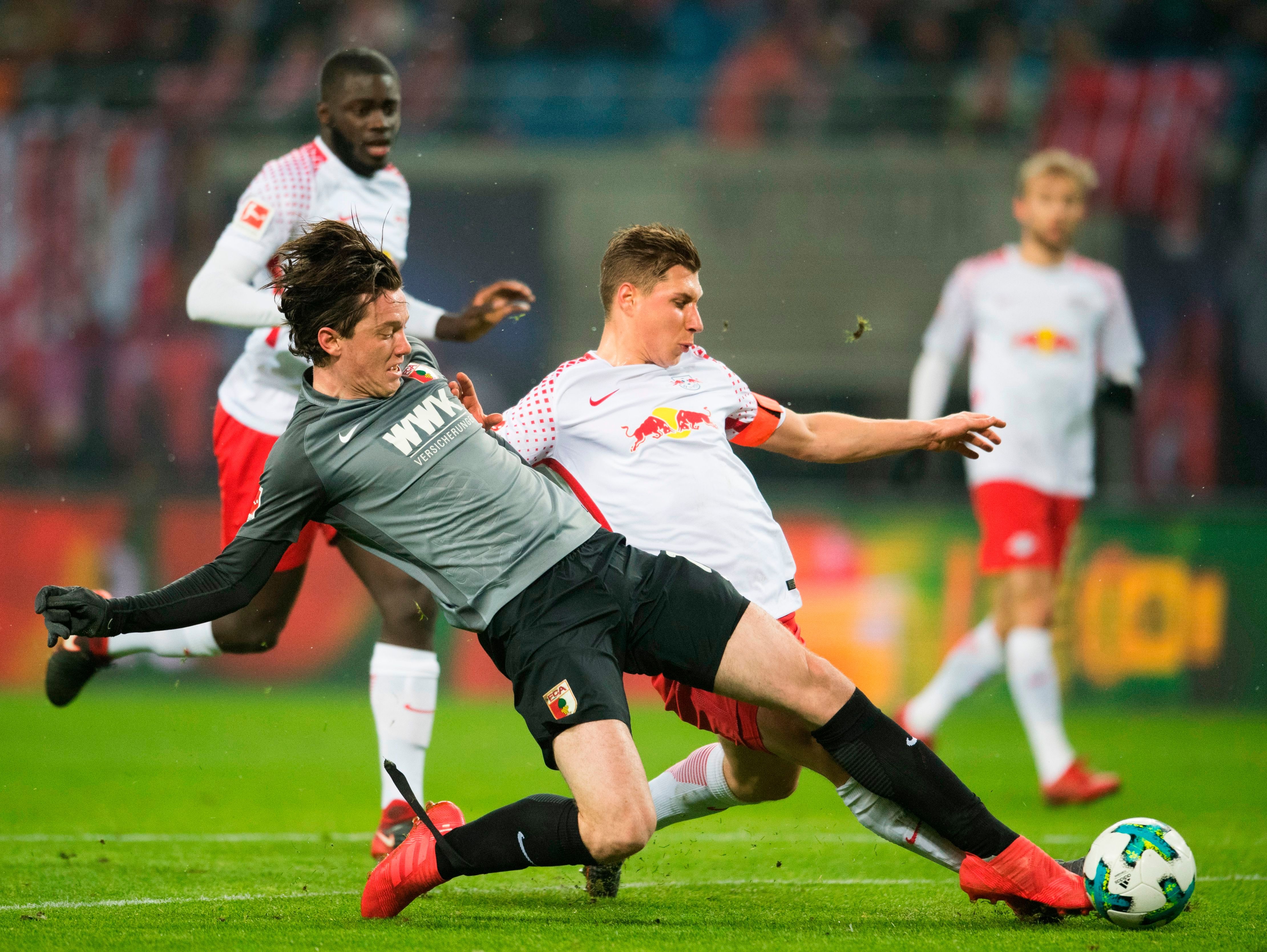 Michael Gregoritsch vs Willi Orban