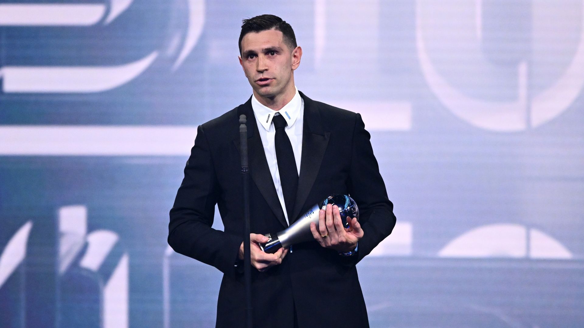 Emiliano Martínez The Best 2022 2