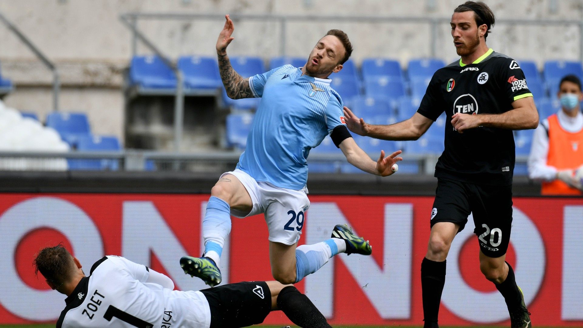 Zoet Lazzari Bastoni Lazio Spezia