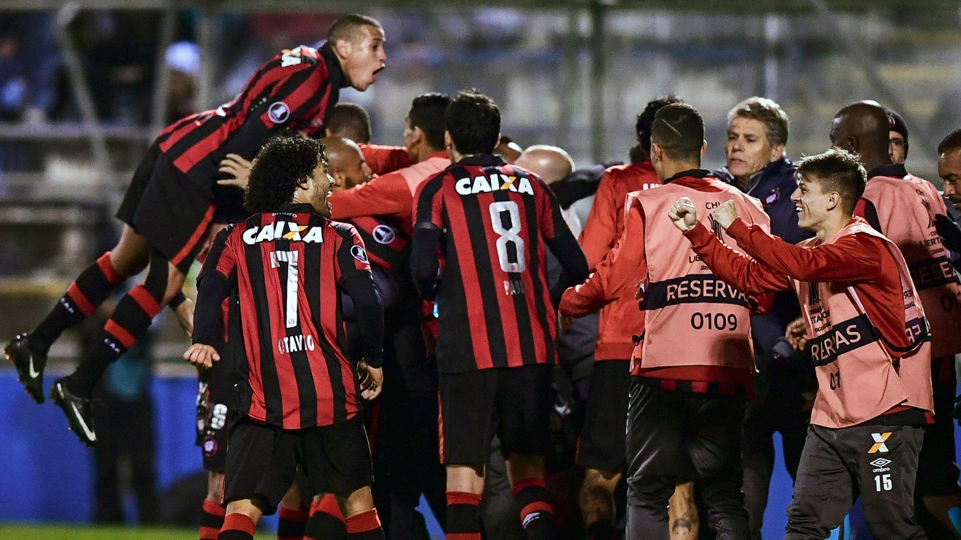 Universidad Catolica Atletico-PR Libertadores 17052017