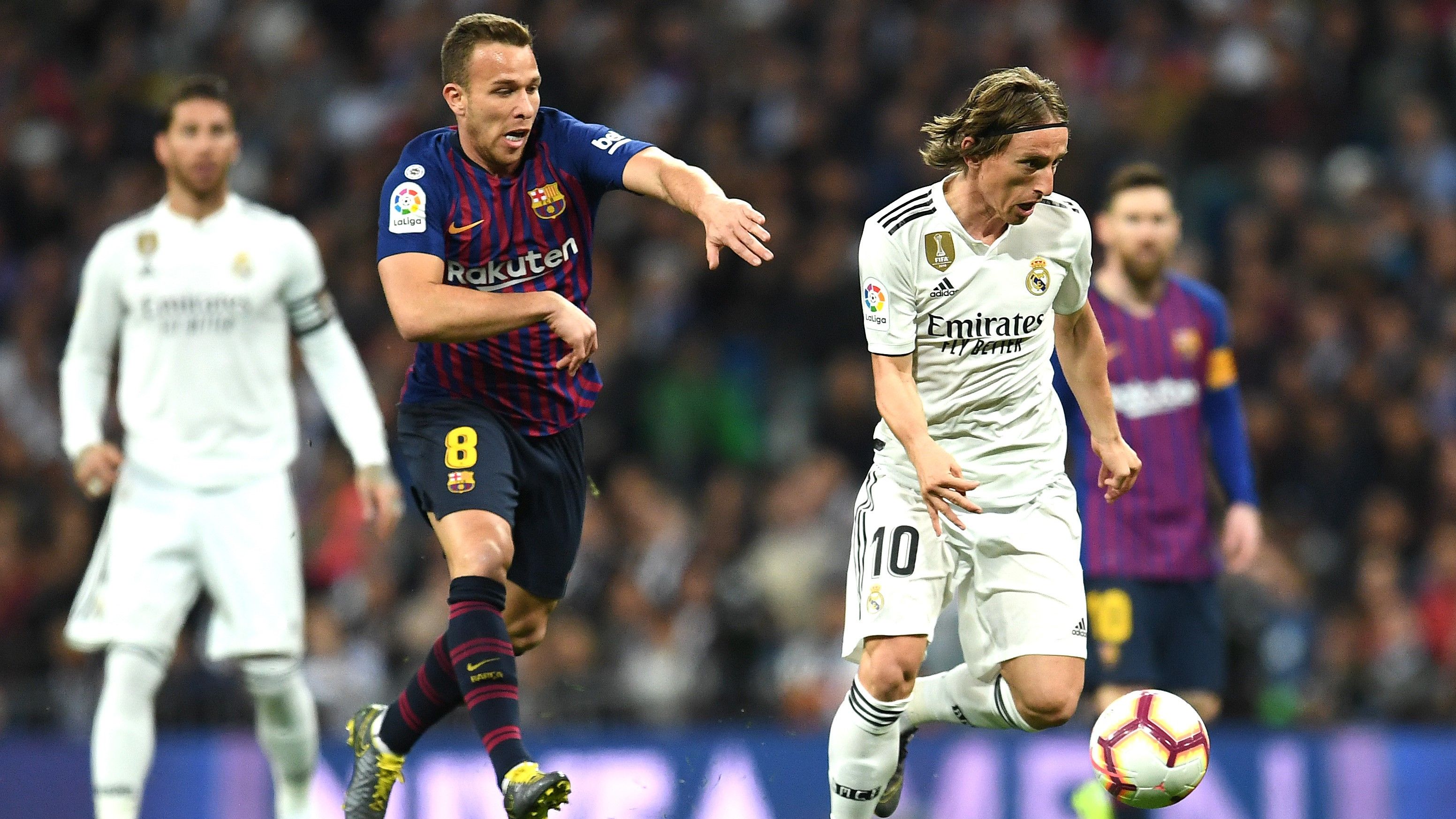 Arthur Luka Modric Real Madrid Barcelona LaLiga 03022019