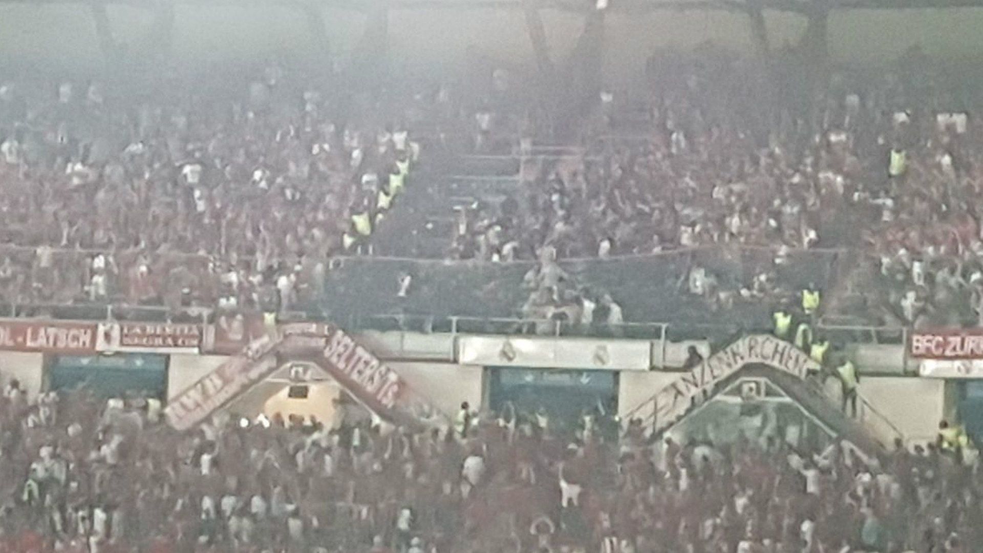 Cargas Policia bernabeu Bayern