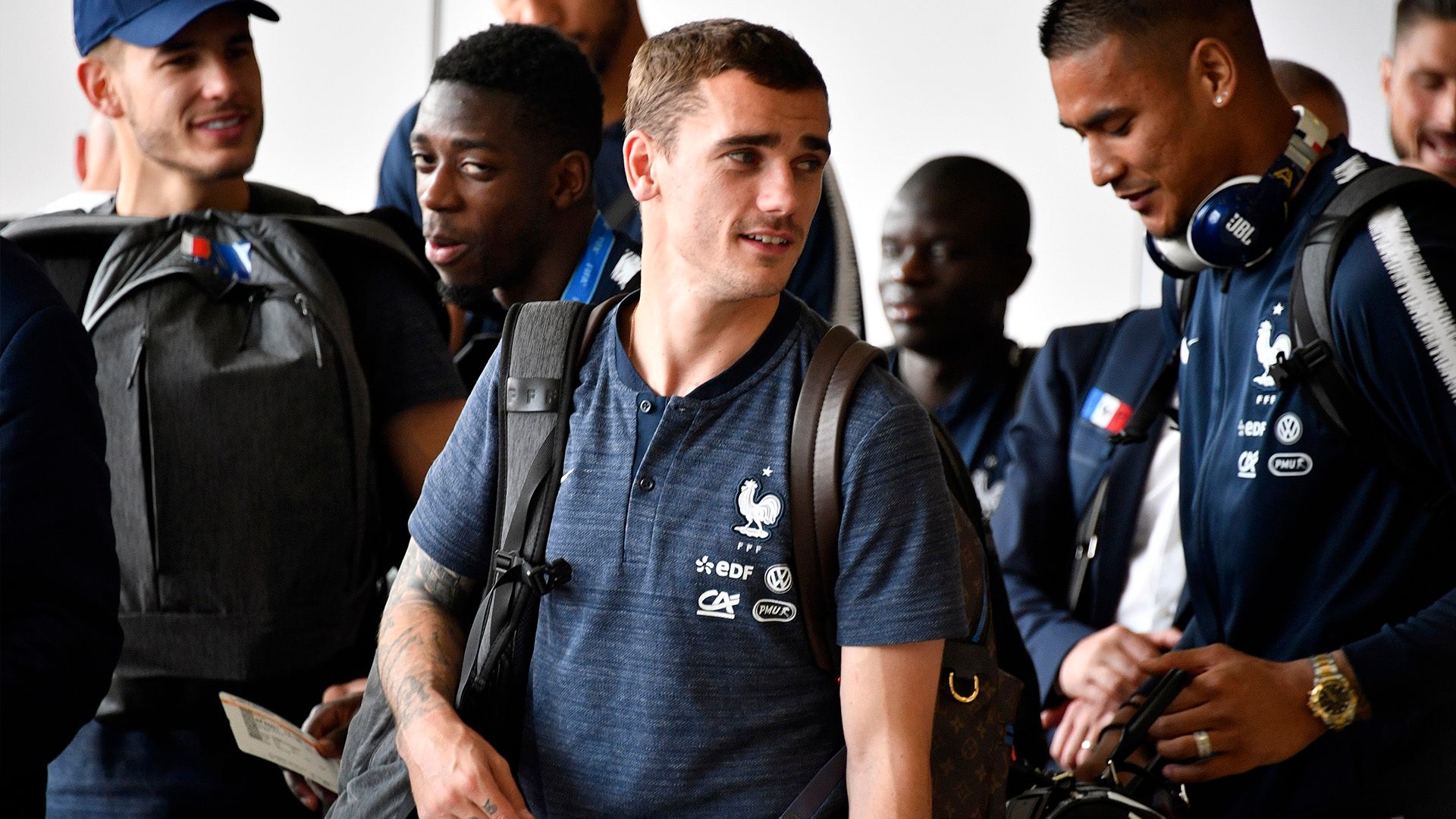 Griezmann França embarque retorno Copa do Mundo 16 07 18
