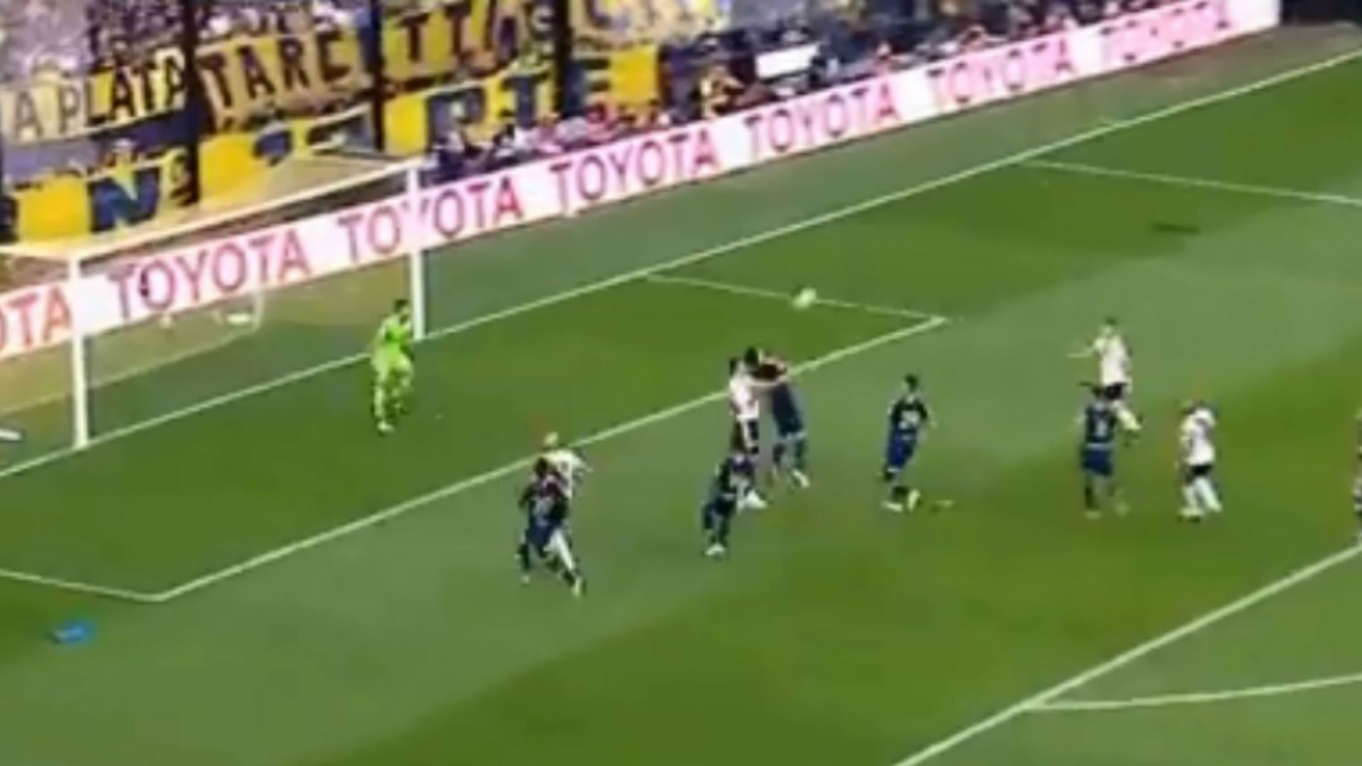 CAPTURA Gol en contra Izquierdoz Boca River Final Copa Libertadores 11112018