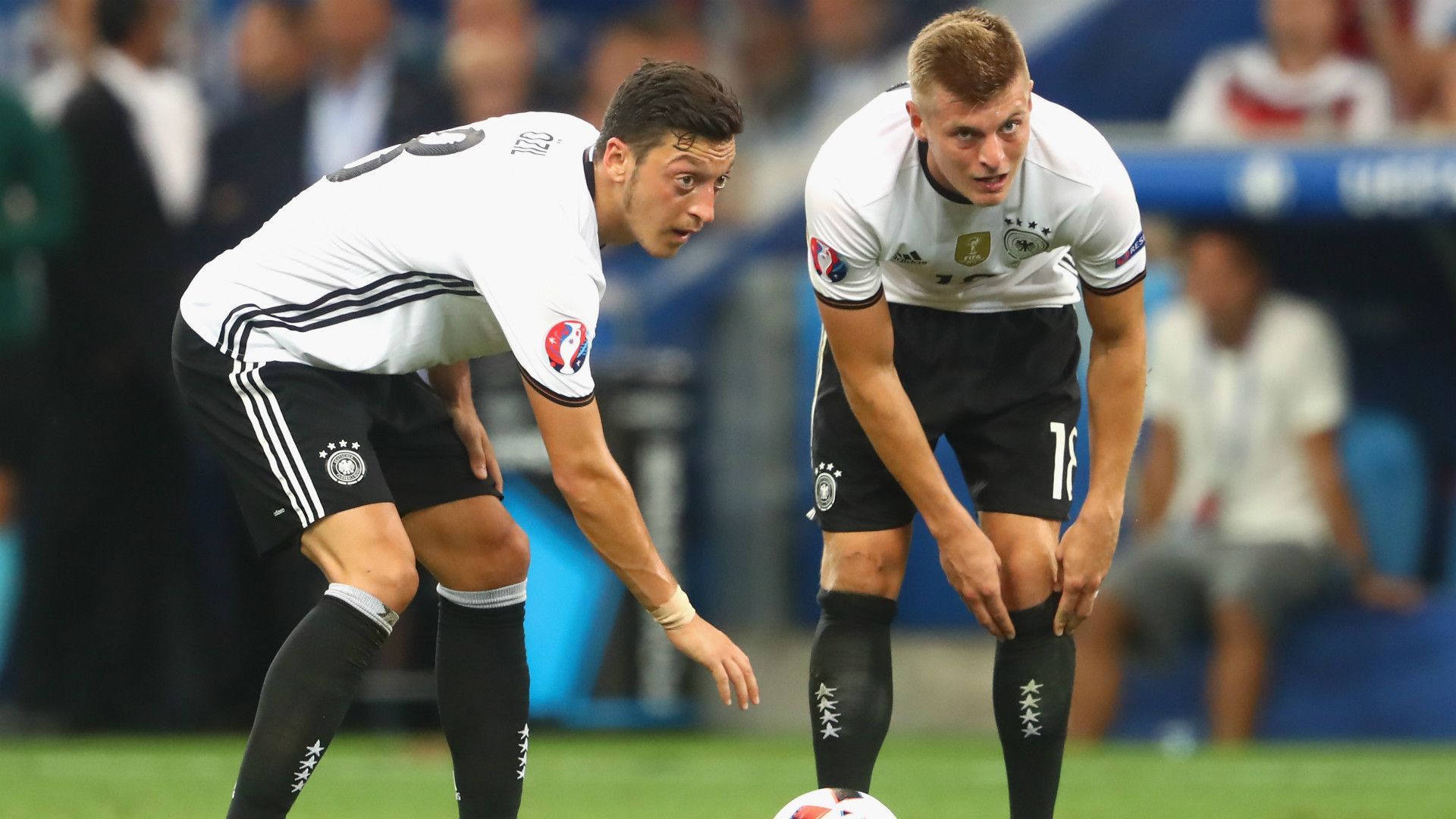Mesut Ozil Toni Kroos Germany