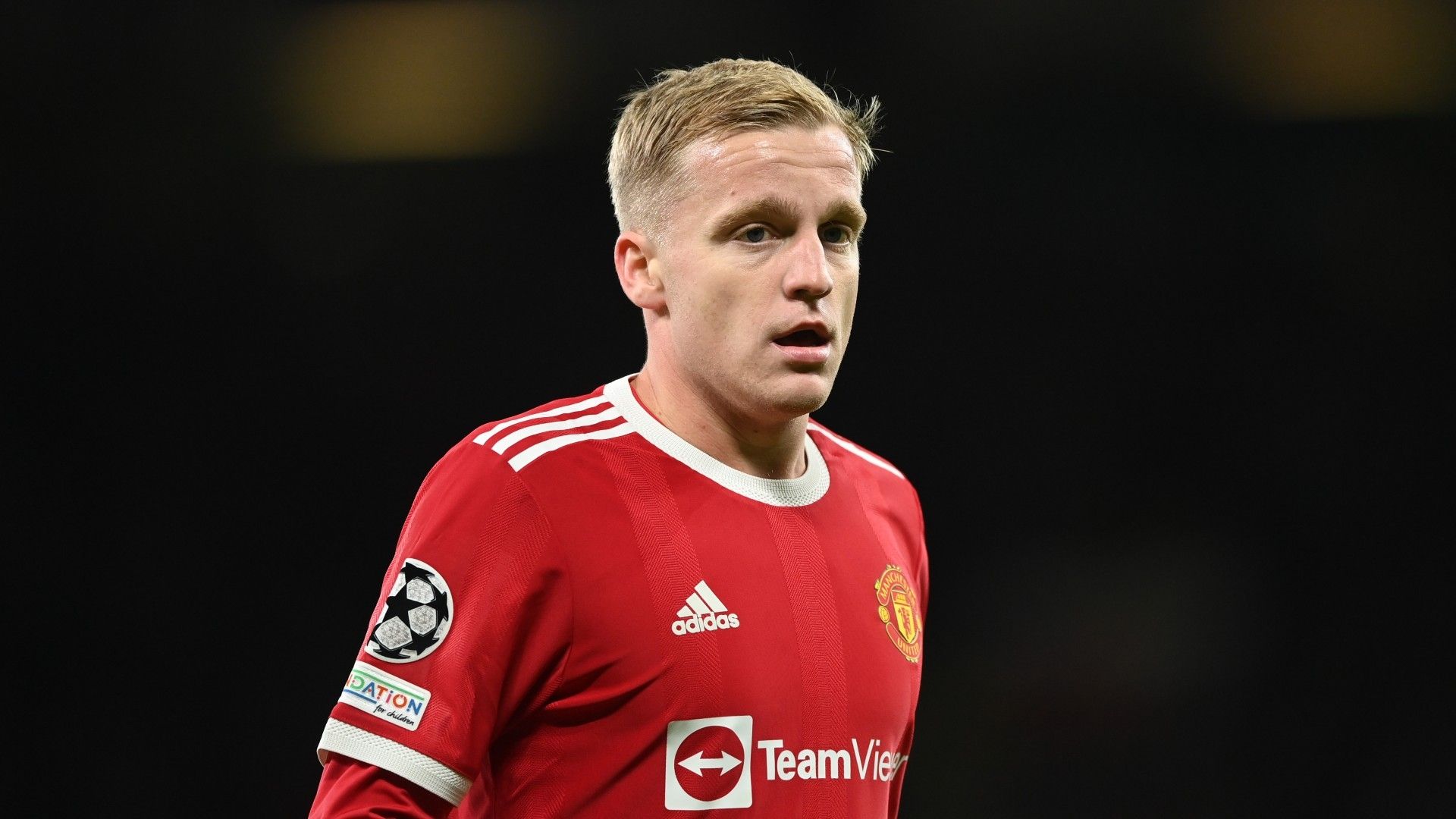 Donny van de Beek Manchester United 08122021