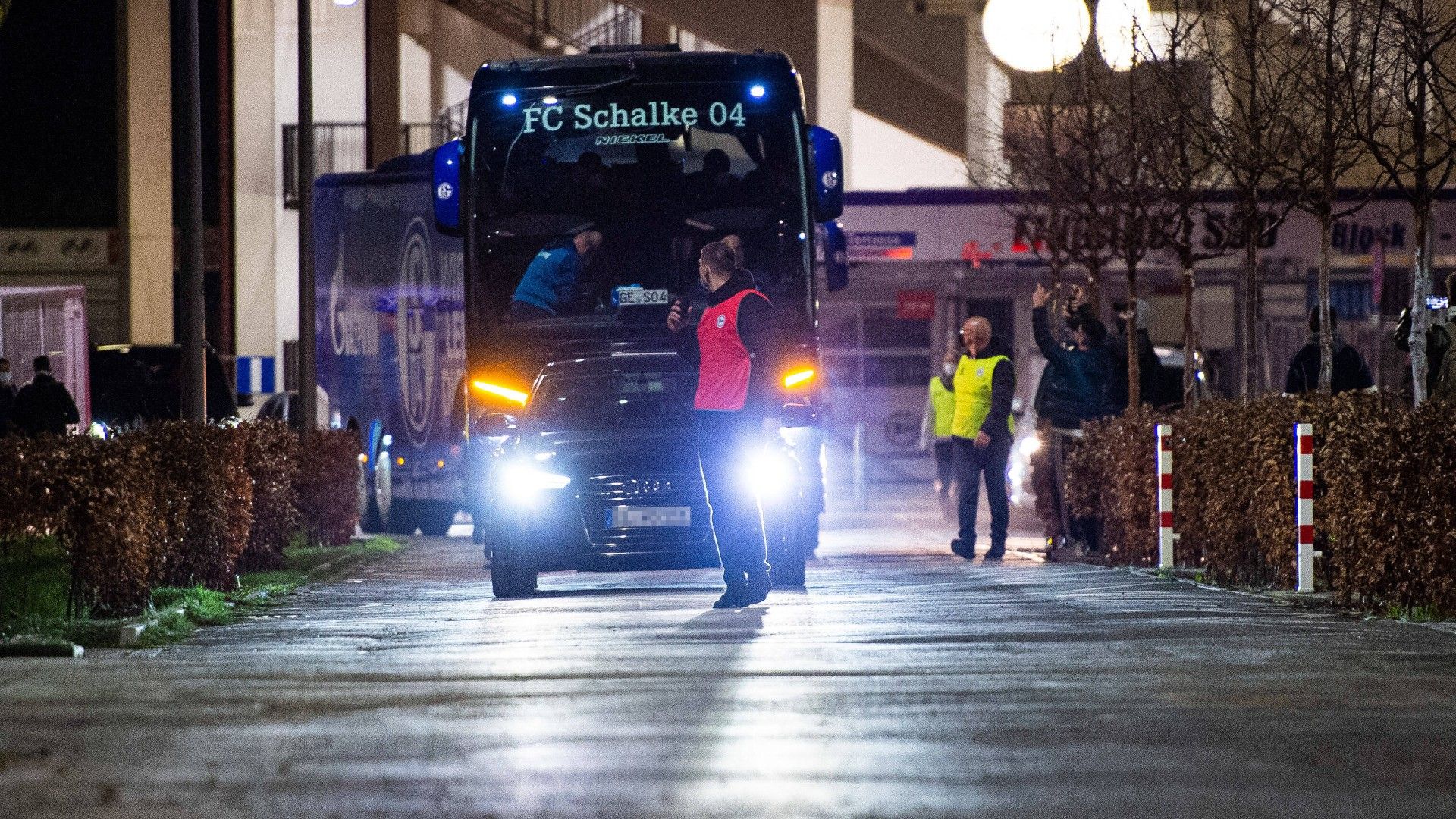 GER ONLY Schalke Bus Bundesliga 21042021