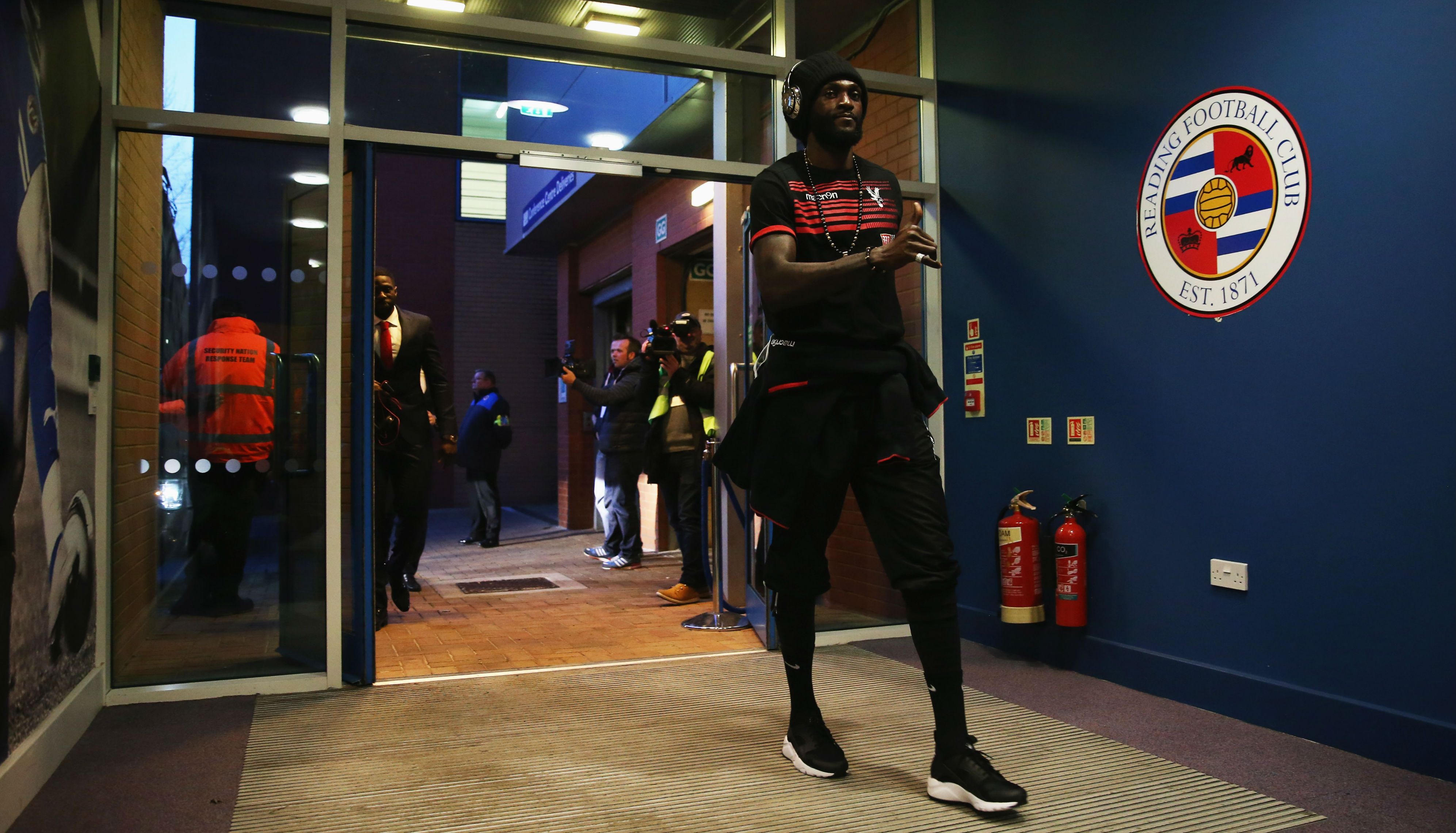 Adebayor 3 (Paraguay) 10-02-20