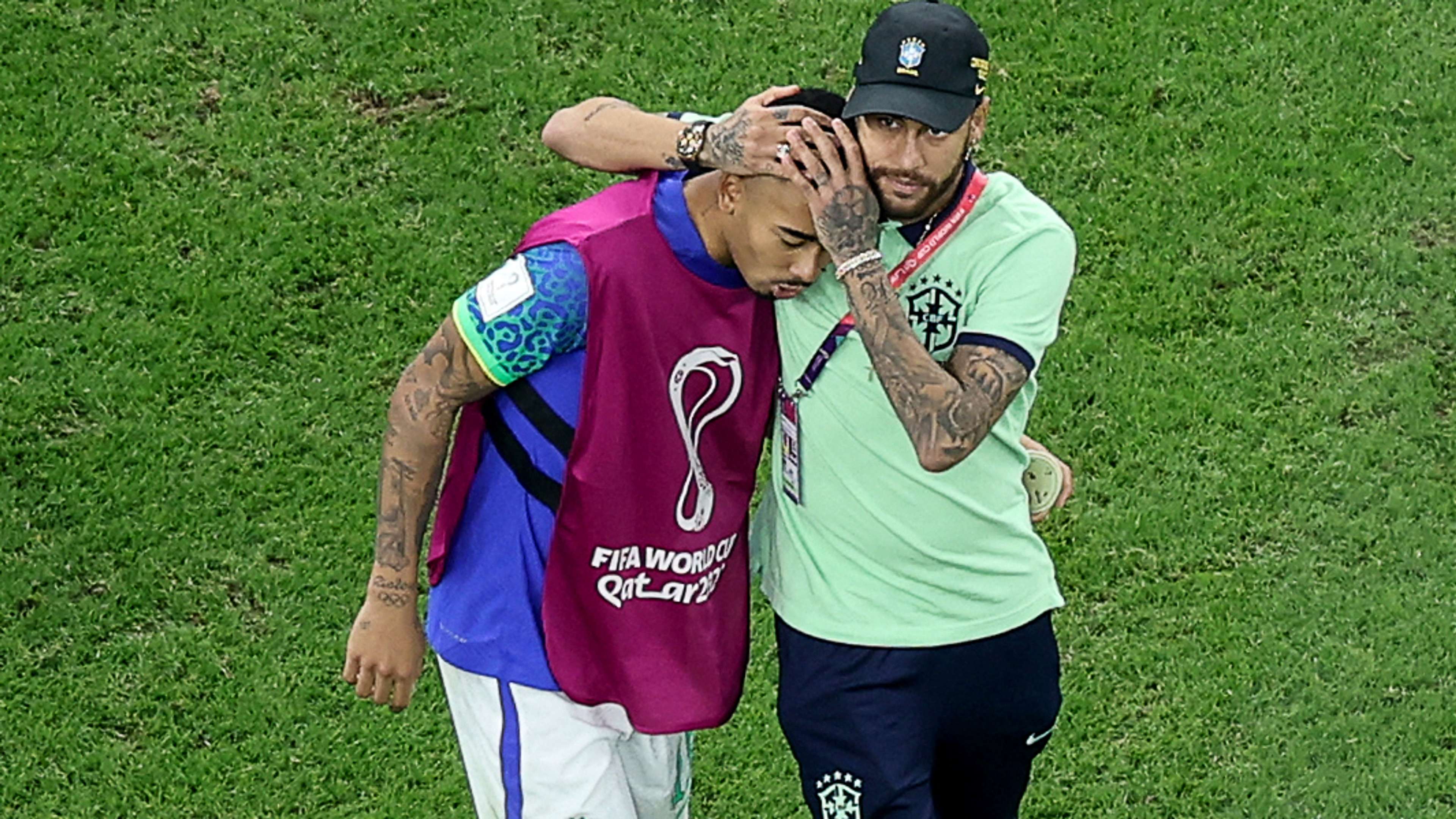 Neymar console Gabriel Jesus