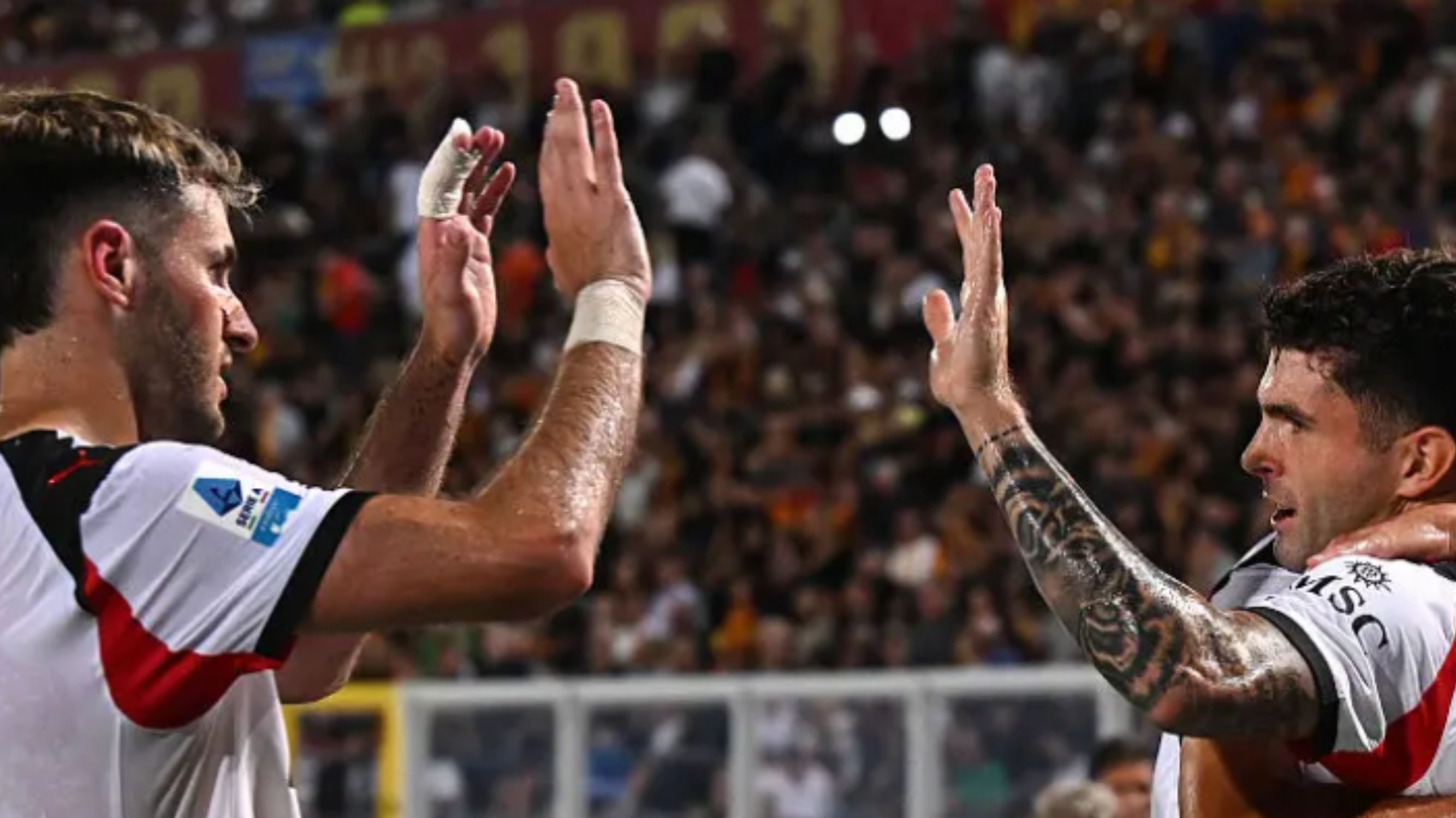 Gimenez Pulisic Milan desktop