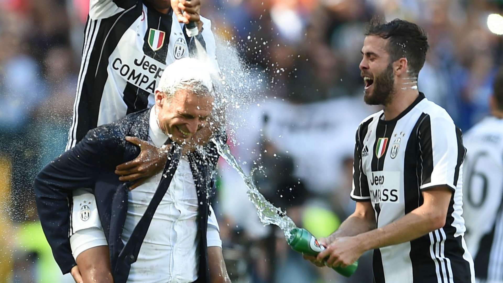 Pjanic Allegri Juventus Crotone