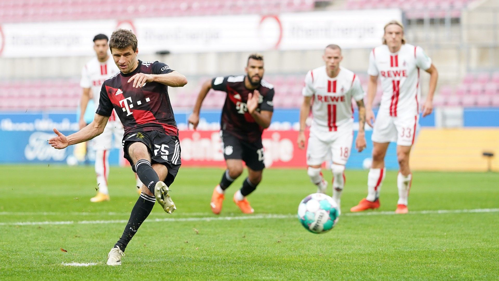 Thomas Müller FC Bayern München 1. FC Köln Bundesliga 2020-21