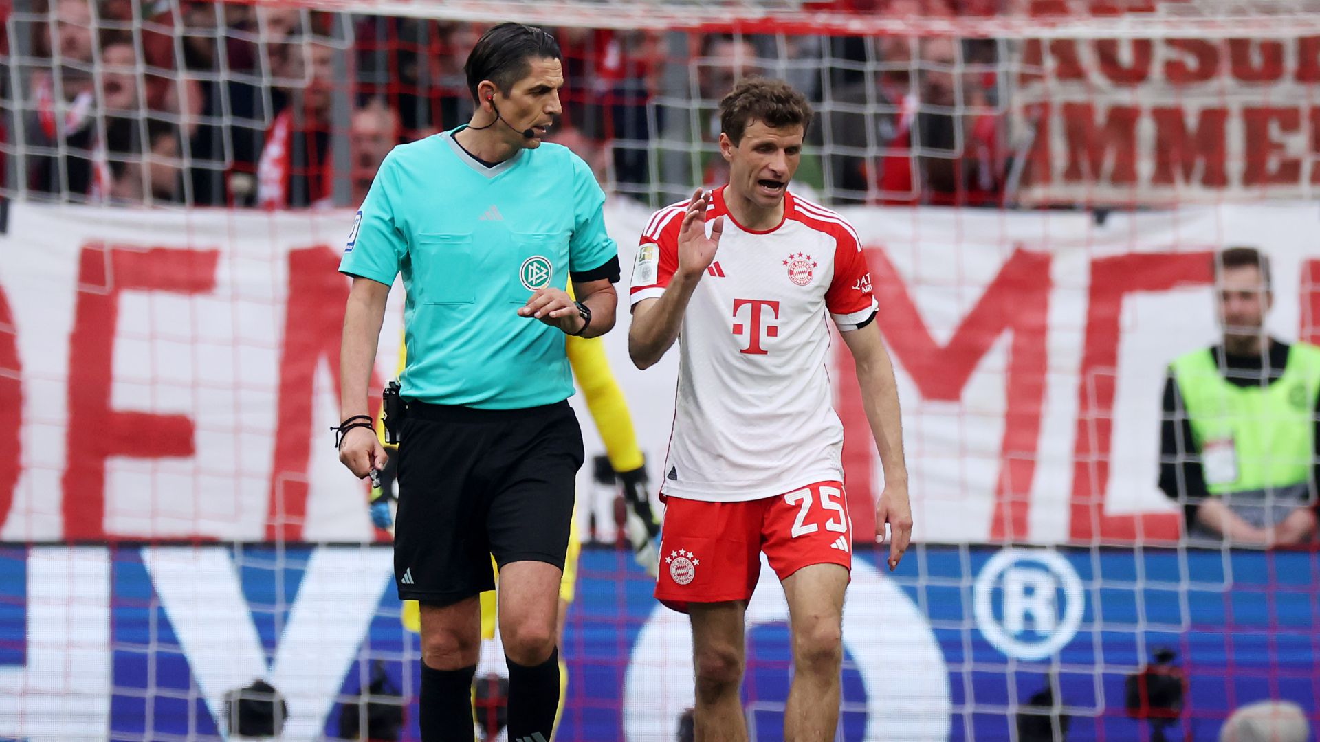 Deniz Aytekin, Thomas Müller