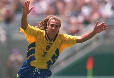 Henrik Larsson Sweden Bulgaria 1994 FIFA World Cup