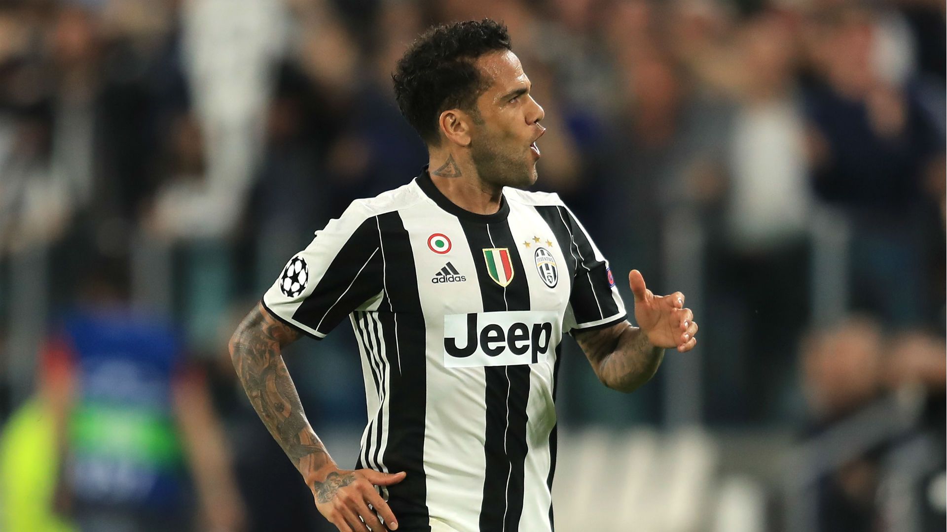 DaniAlves - cropped