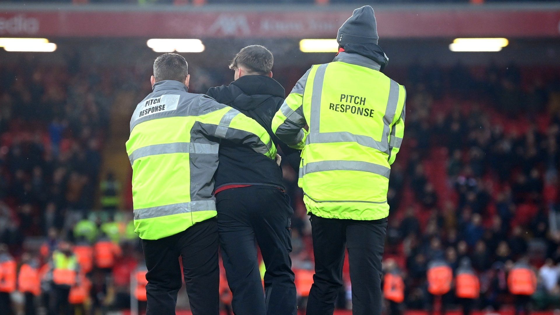 Liverpool fan Manchester United 2022-23