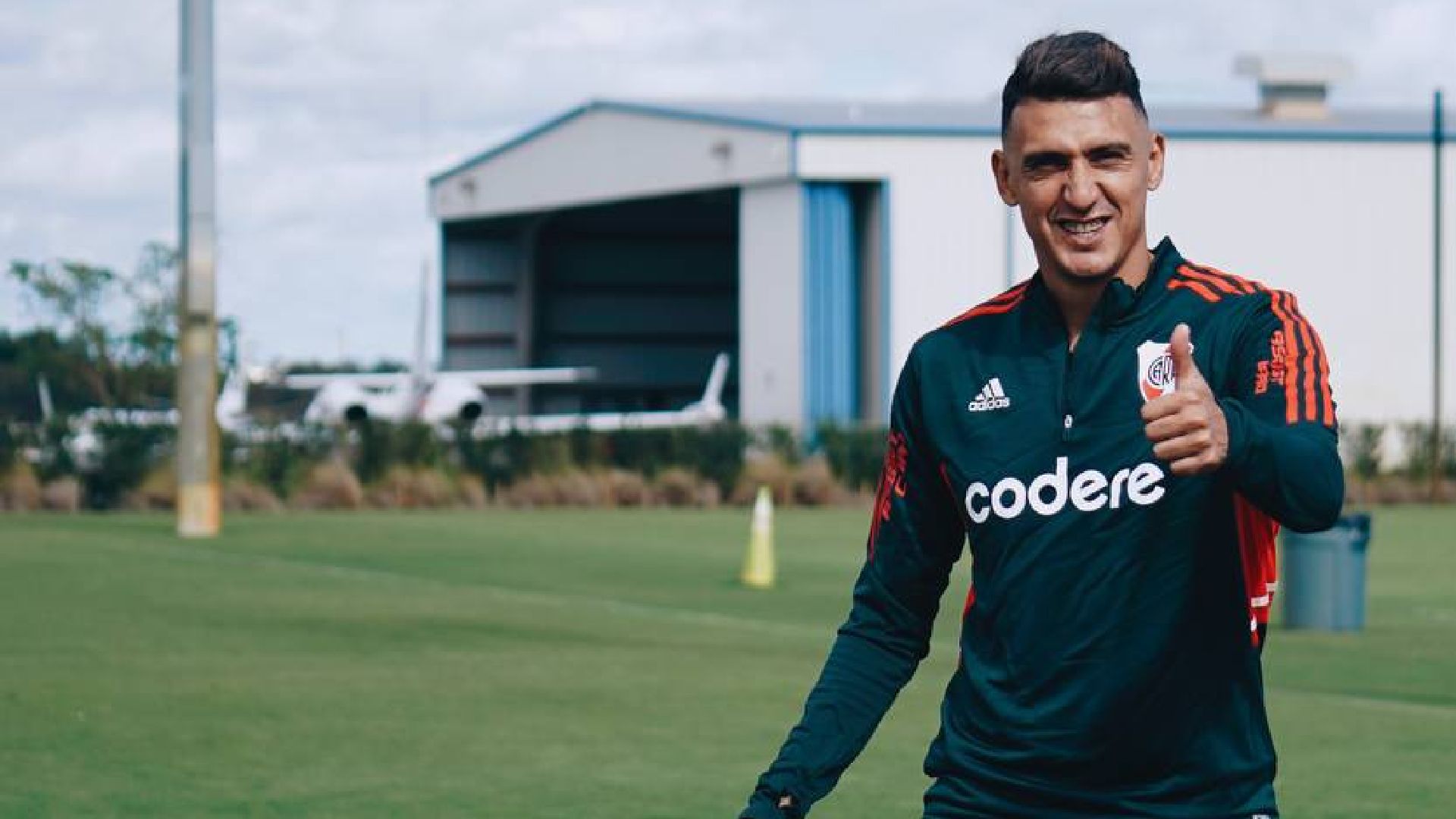 matias suarez entrenamiento river 2023