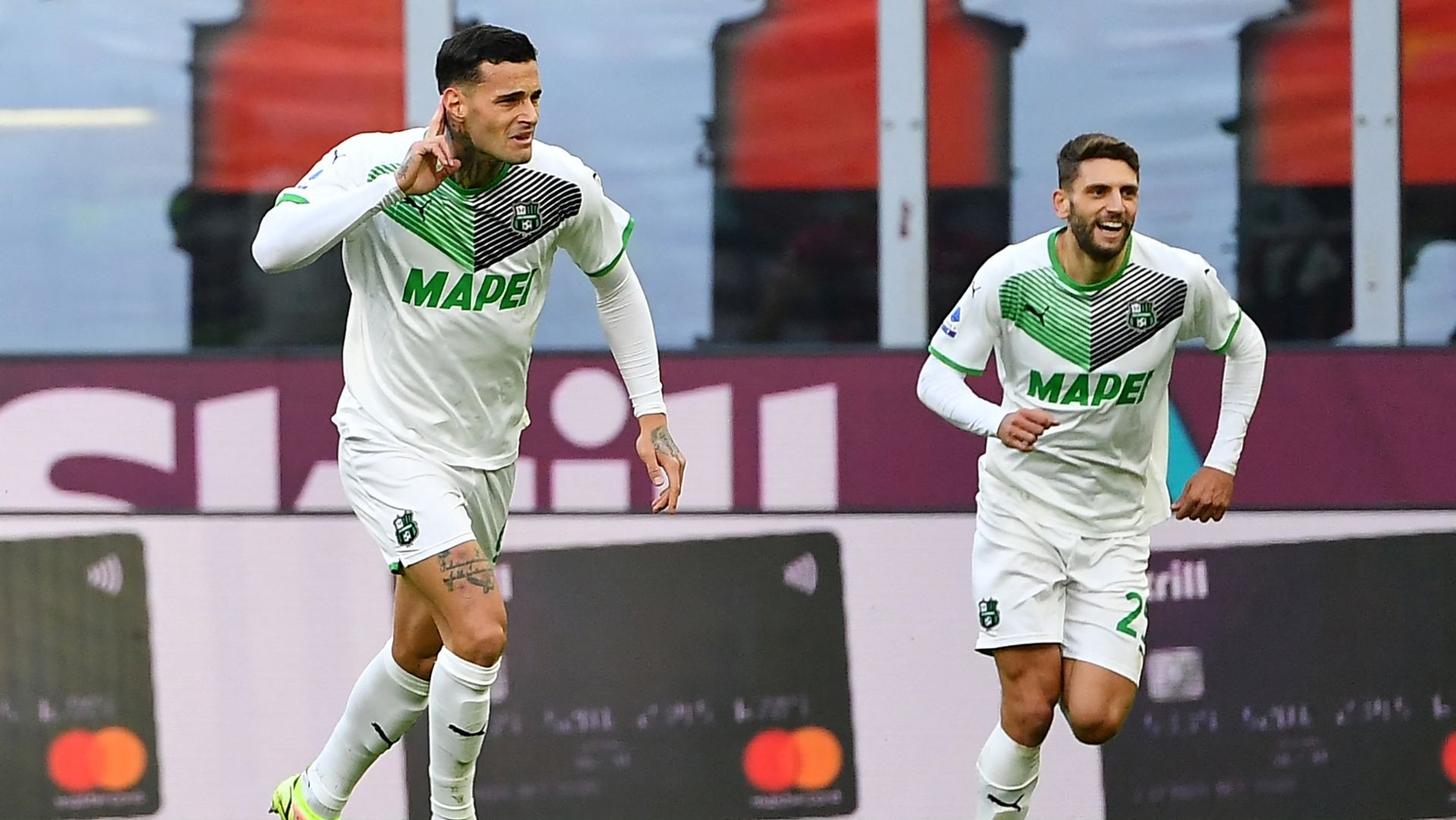 Sassuolo celebrating