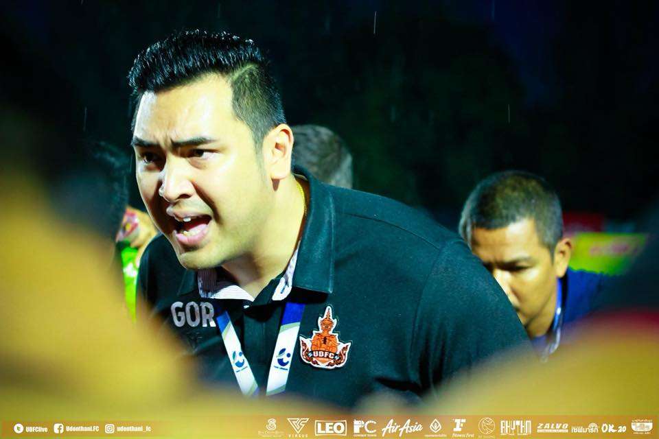 วัชรพล ขาวขำ