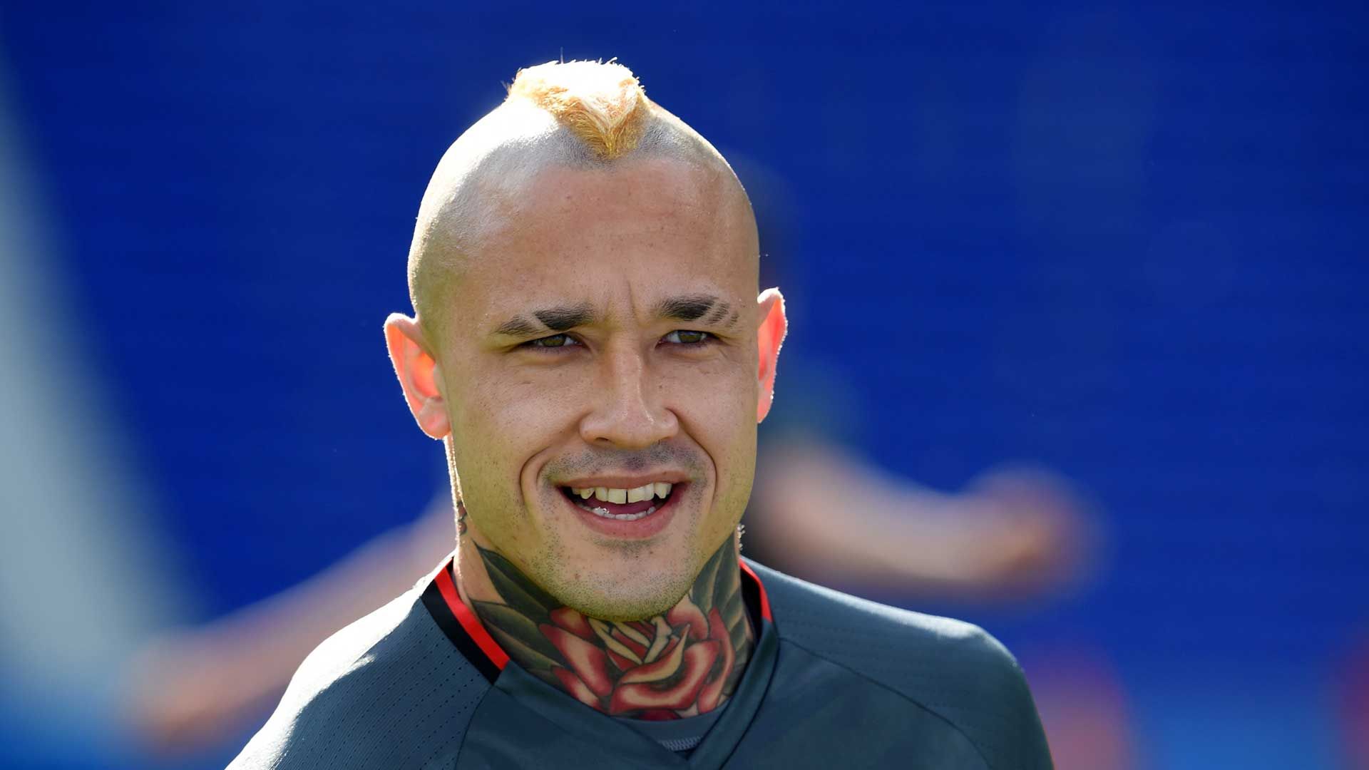 Radja Nainggolan training with Belgium