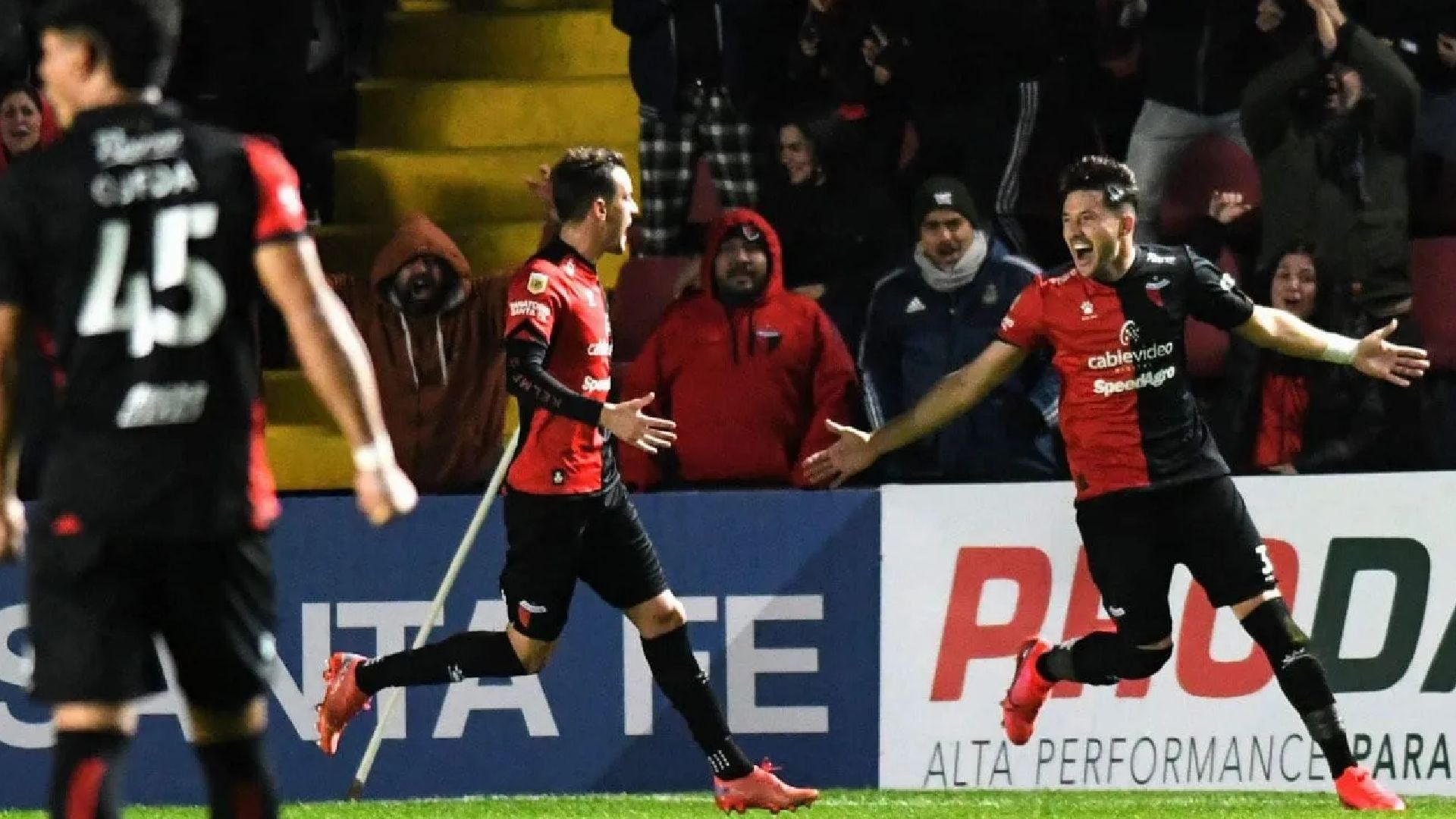 colon velez torneo binance 22042023