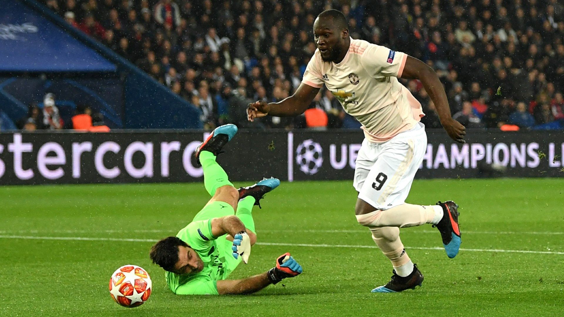 Lukaku-Man-Utd-Buffon-PSG