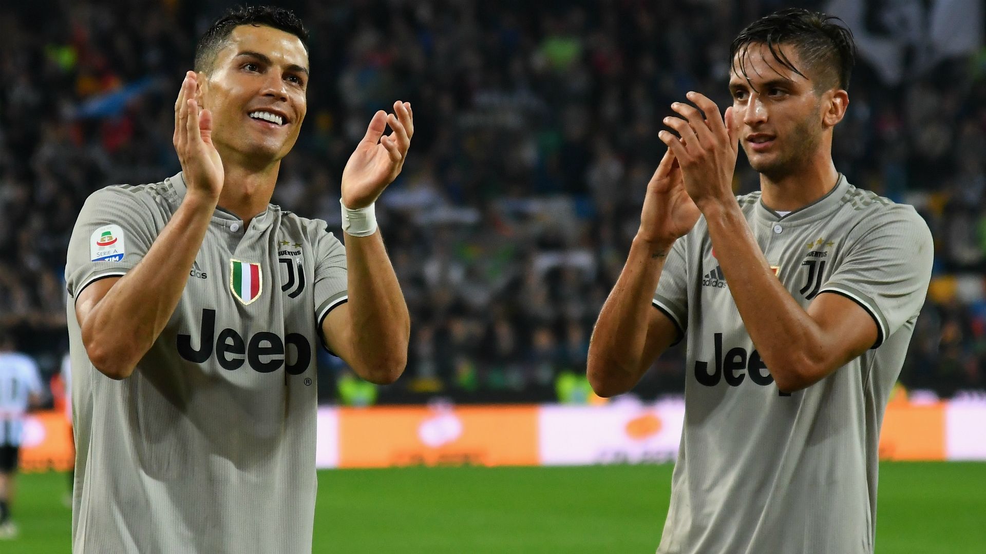 cristiano ronaldo rodrigo bentancur - cropped