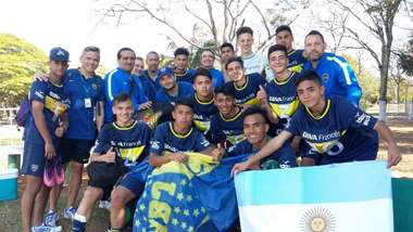 Luca Langoni, Cristian Medina y Exequiel Zeballos campeones en inferiores con Boca