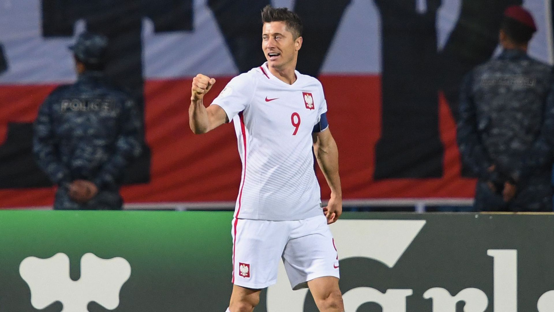 Lewandowski Armenia Polan