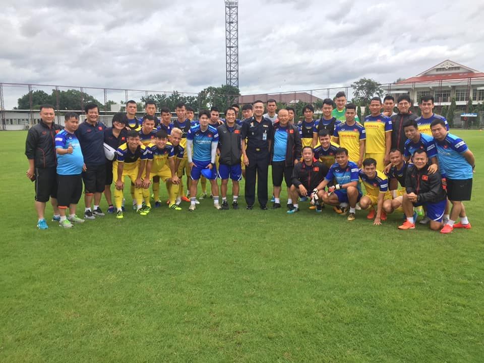 ปิยะพงษ์ ผิวอ่อน - ปาร์ค ฮัง ซอ