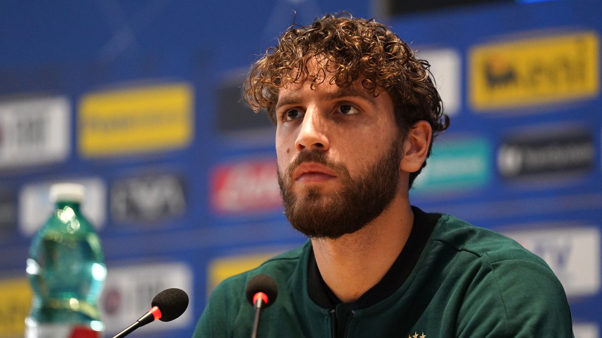 Manuel Locatelli Italy 08102021