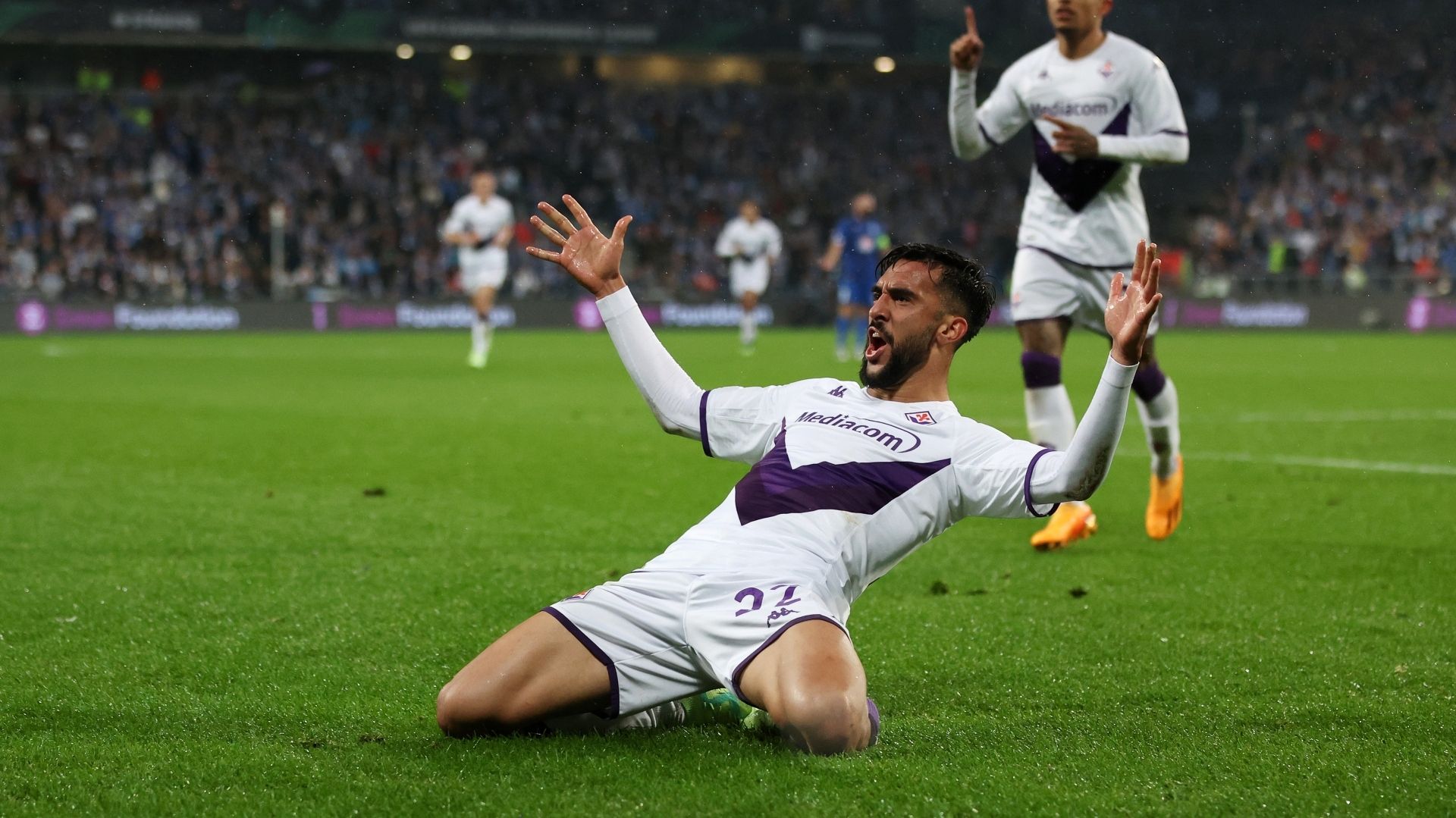 nico gonzalez lech poznan fiorentina