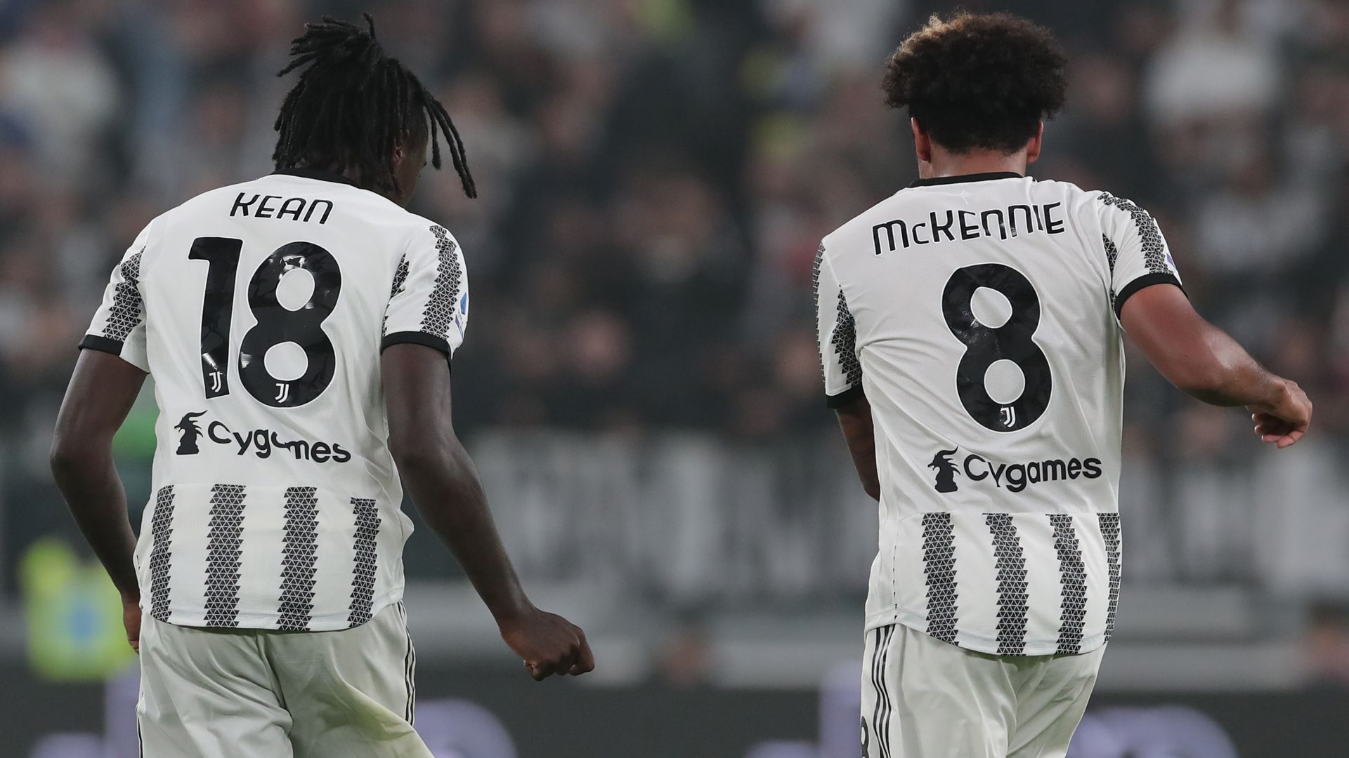 Moise Kean Weston McKennie Juventus